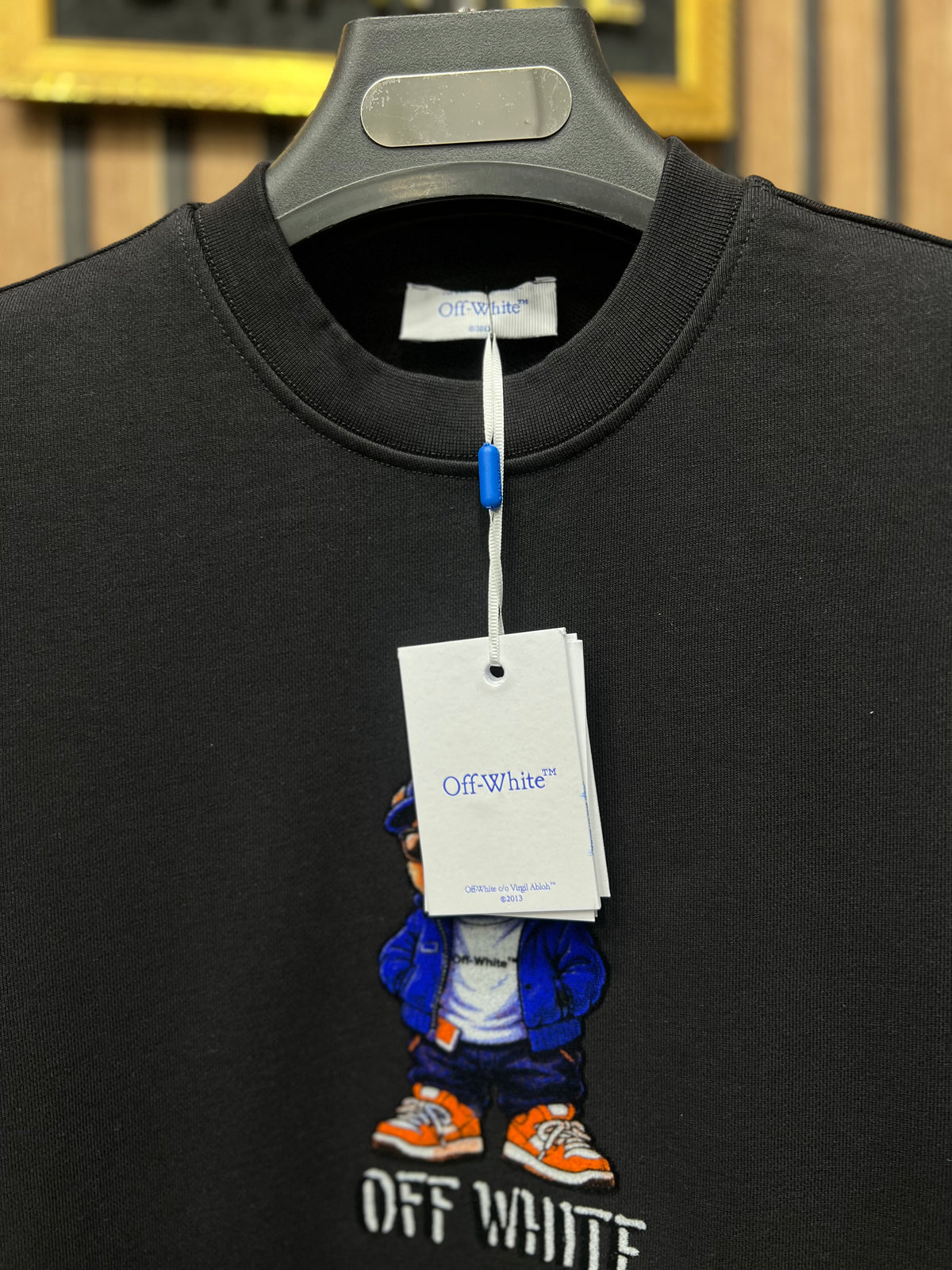 Off White bear o-0340