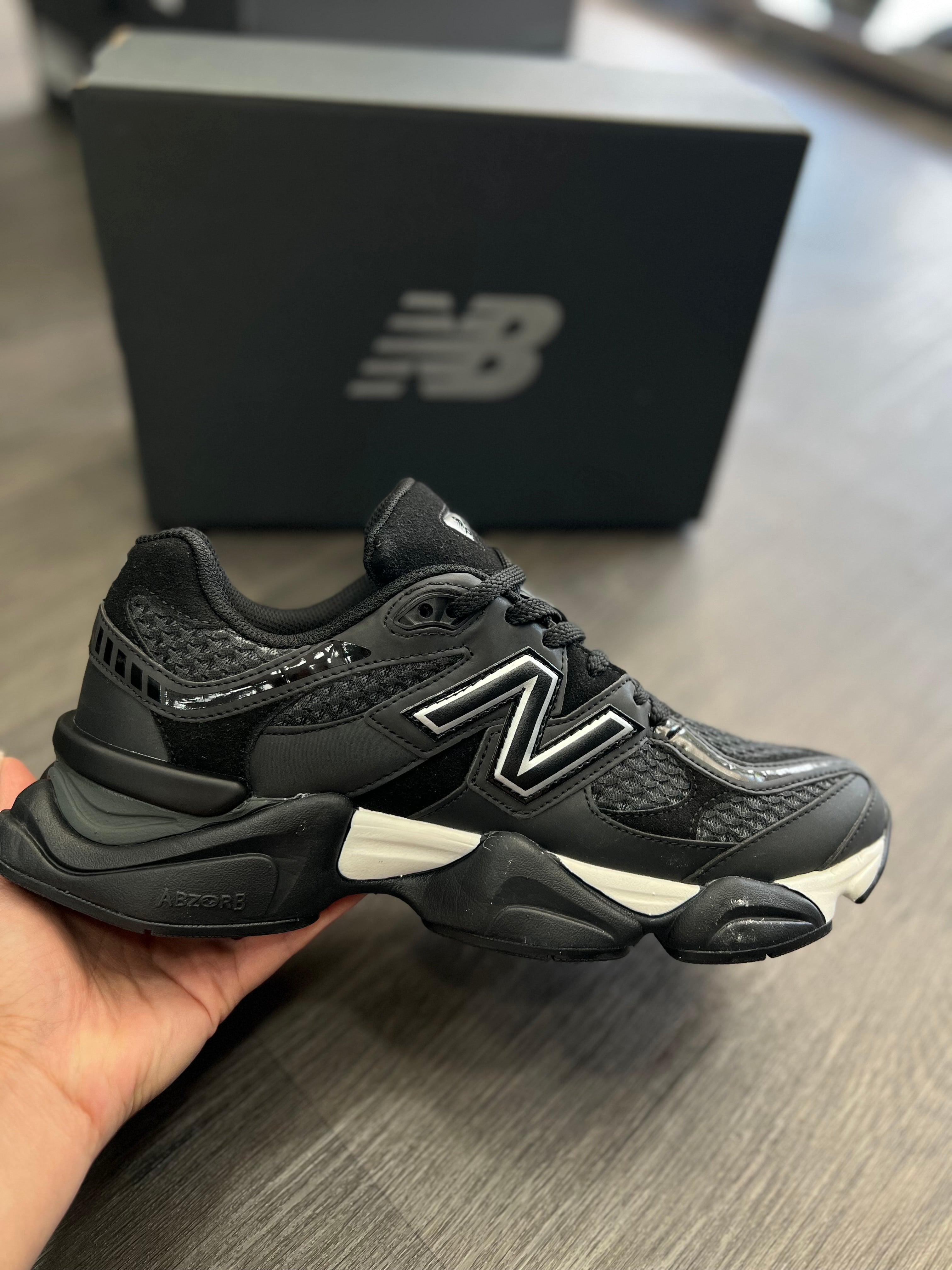 New balance 9060