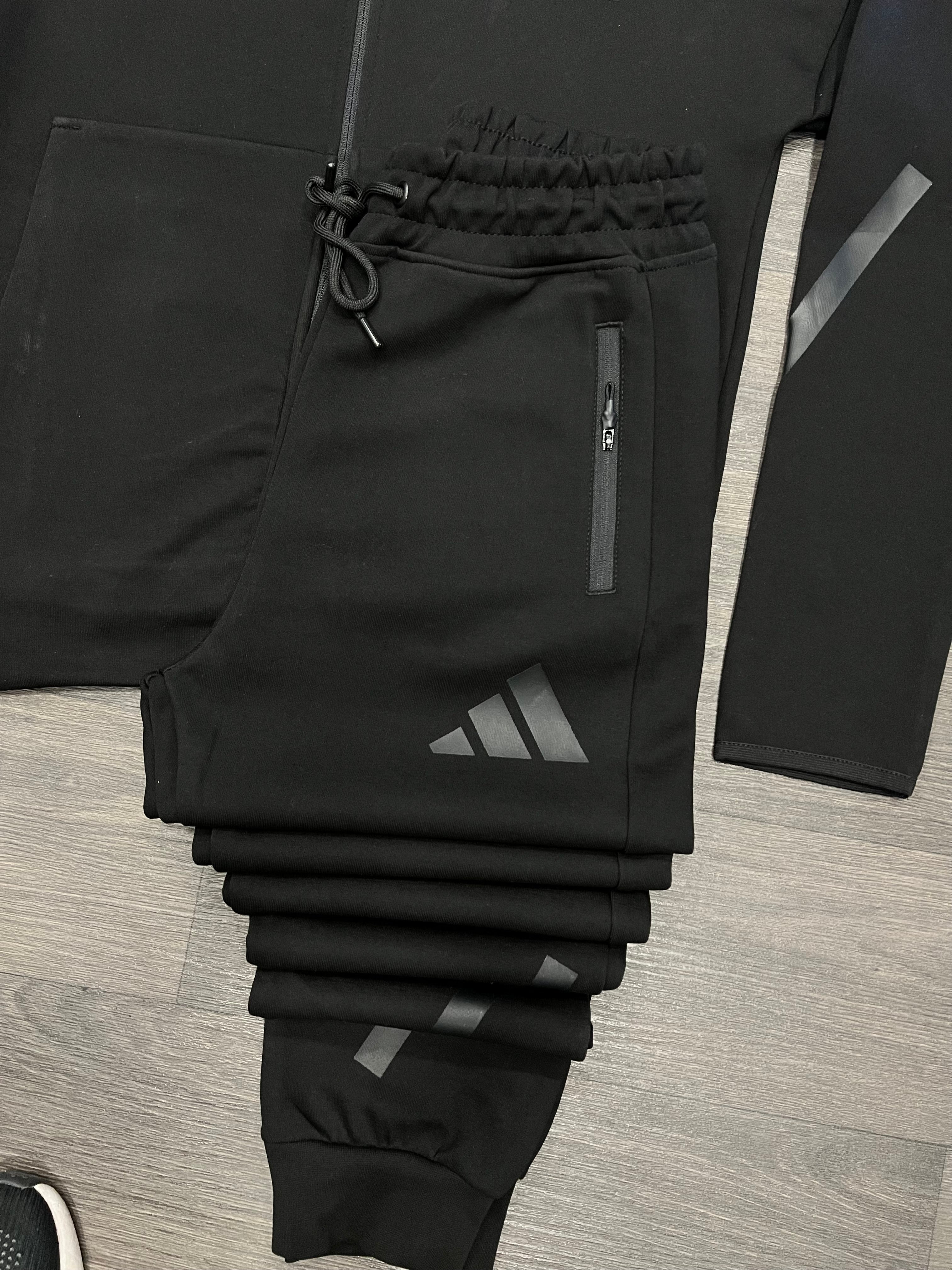 Adidas  Νέο Z.N.E. σετ a-140