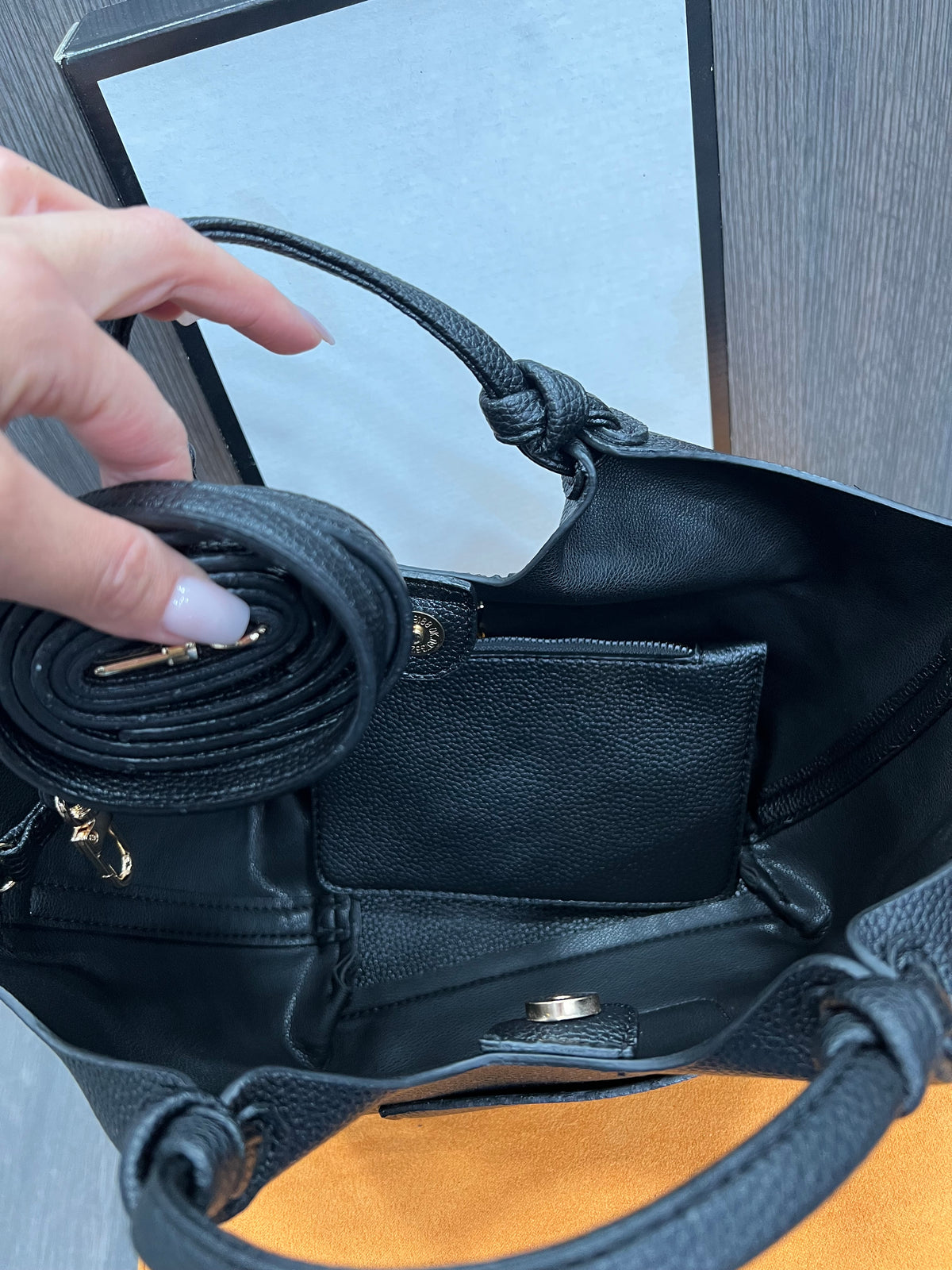 Τσάντα Saint Laurent Le 5 à 7 Baby Bea YSL y-2390