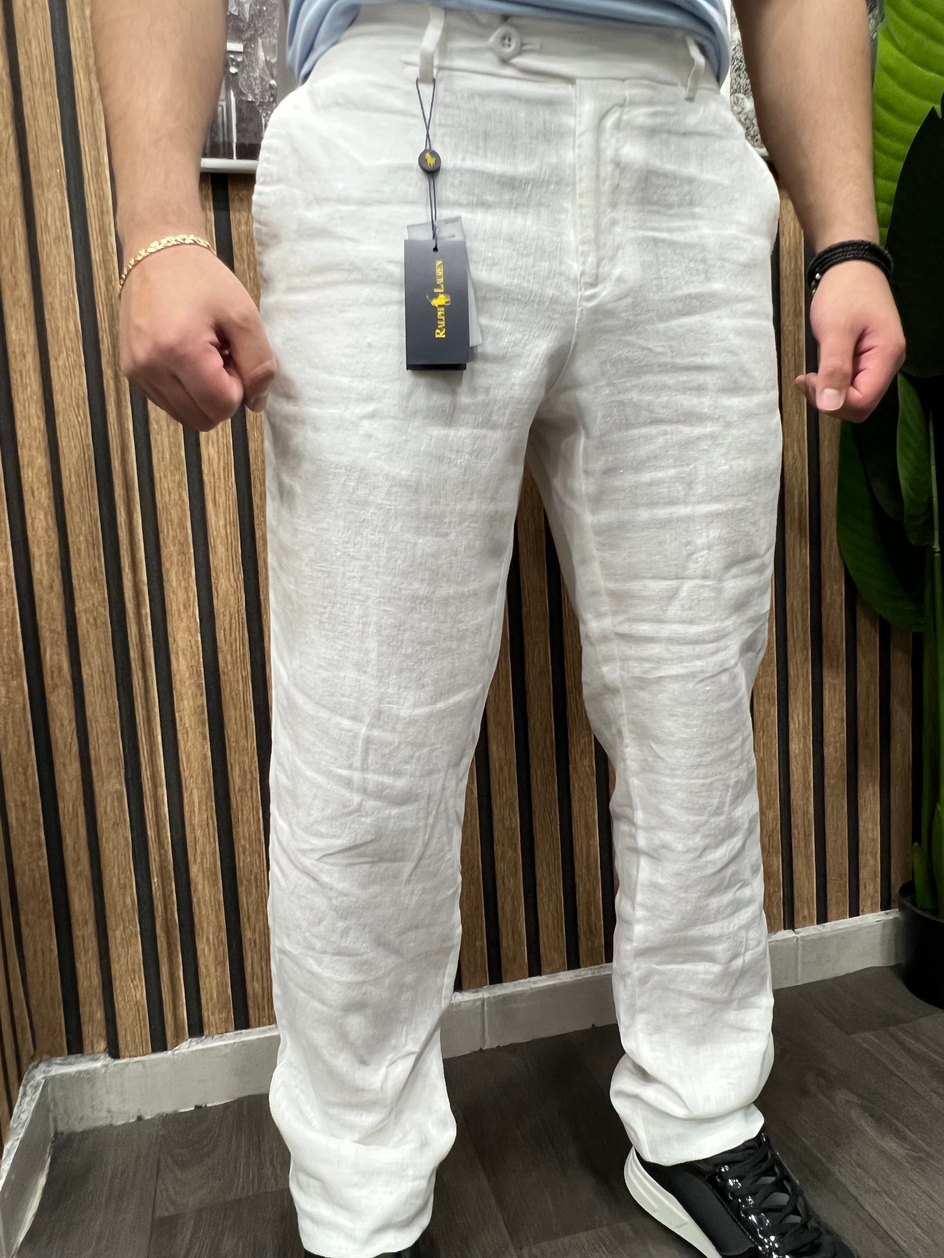 Polo Ralph Lauren (Zalando): Slim Tapered Fit λινό παντελόνι σε χρώμα "ceramic white".