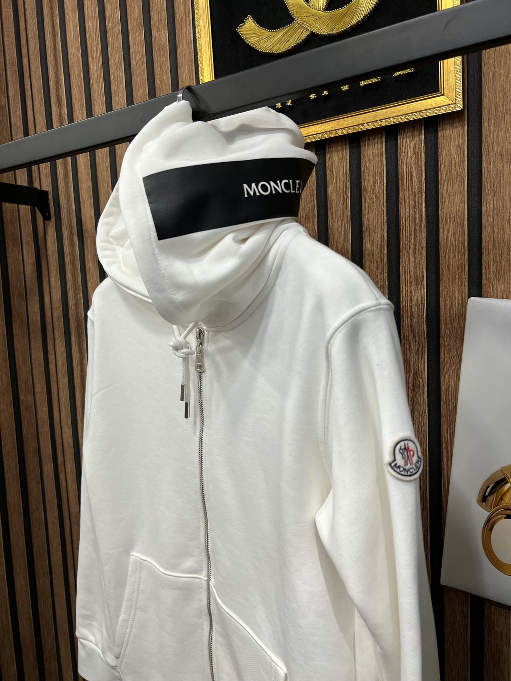 Moncler ζακέτα με επιγραφή στη κουκούλα m-402