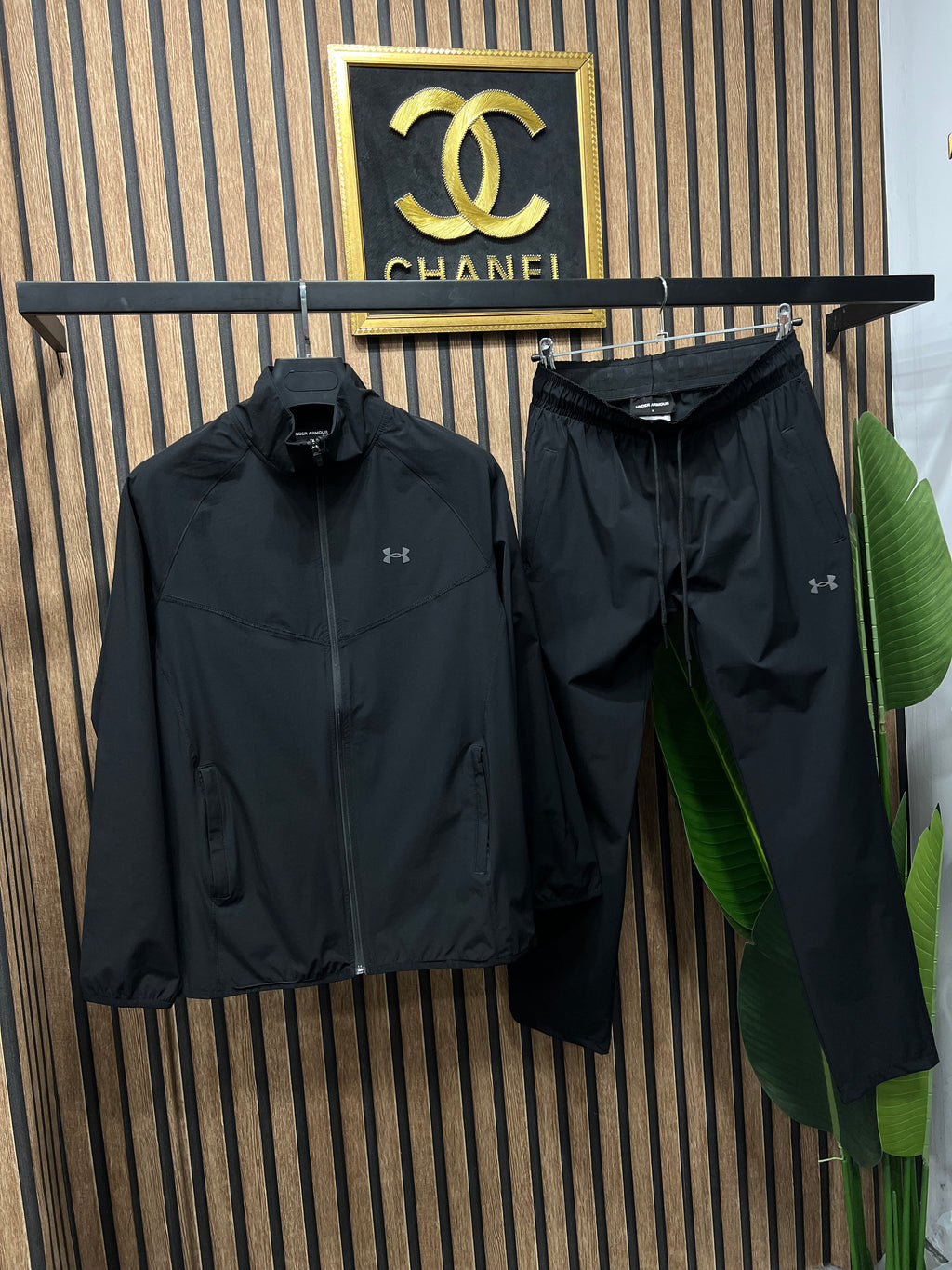 Under Armour σετ αντιανεμικό u-7655