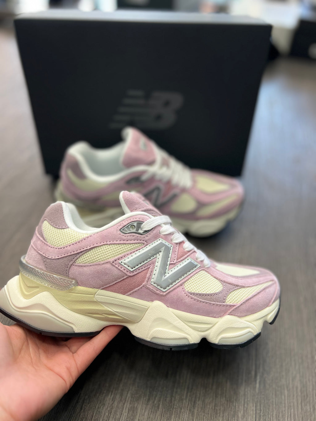 New balance 9060