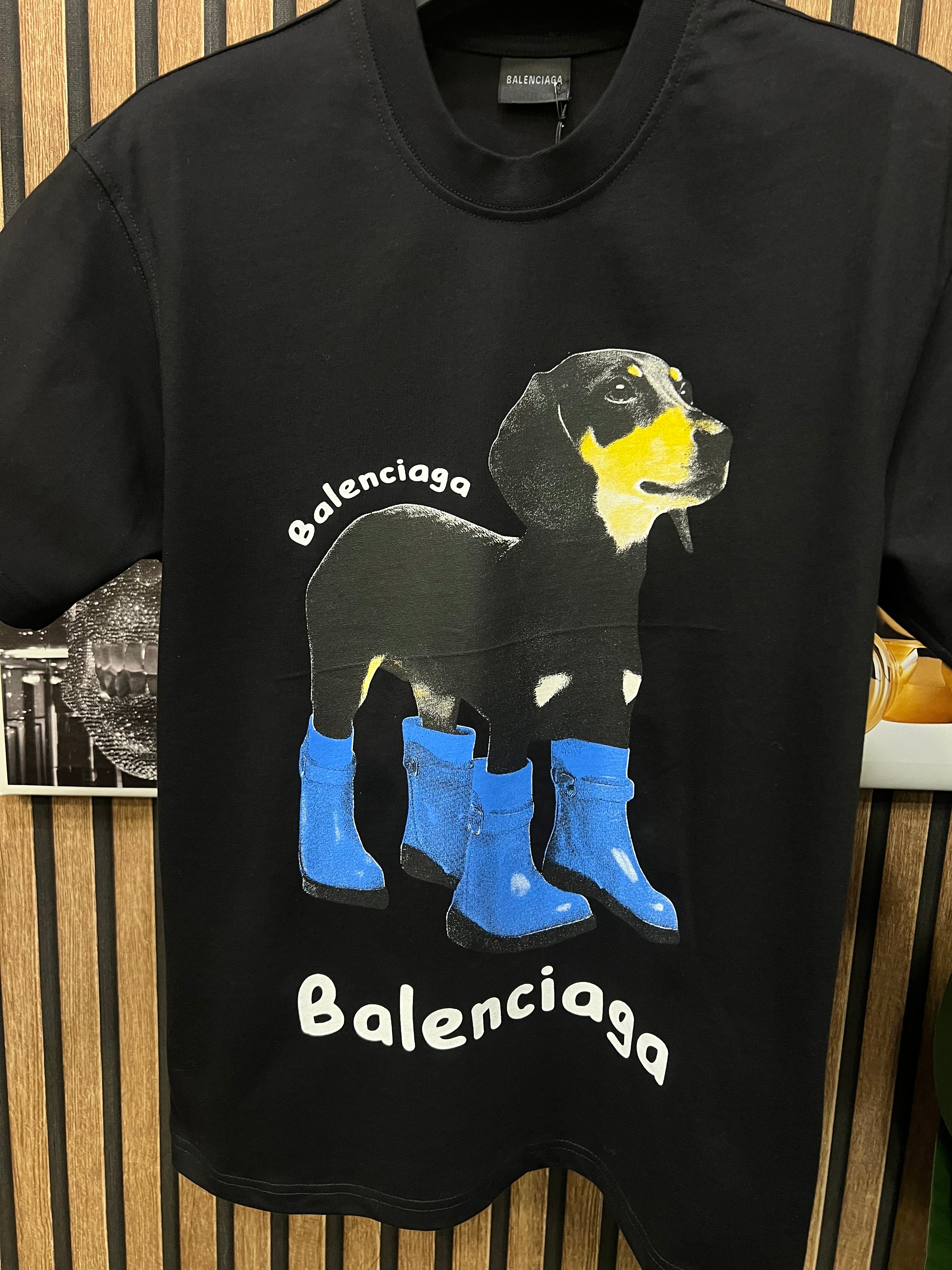 T-shirt Balenciaga b-687