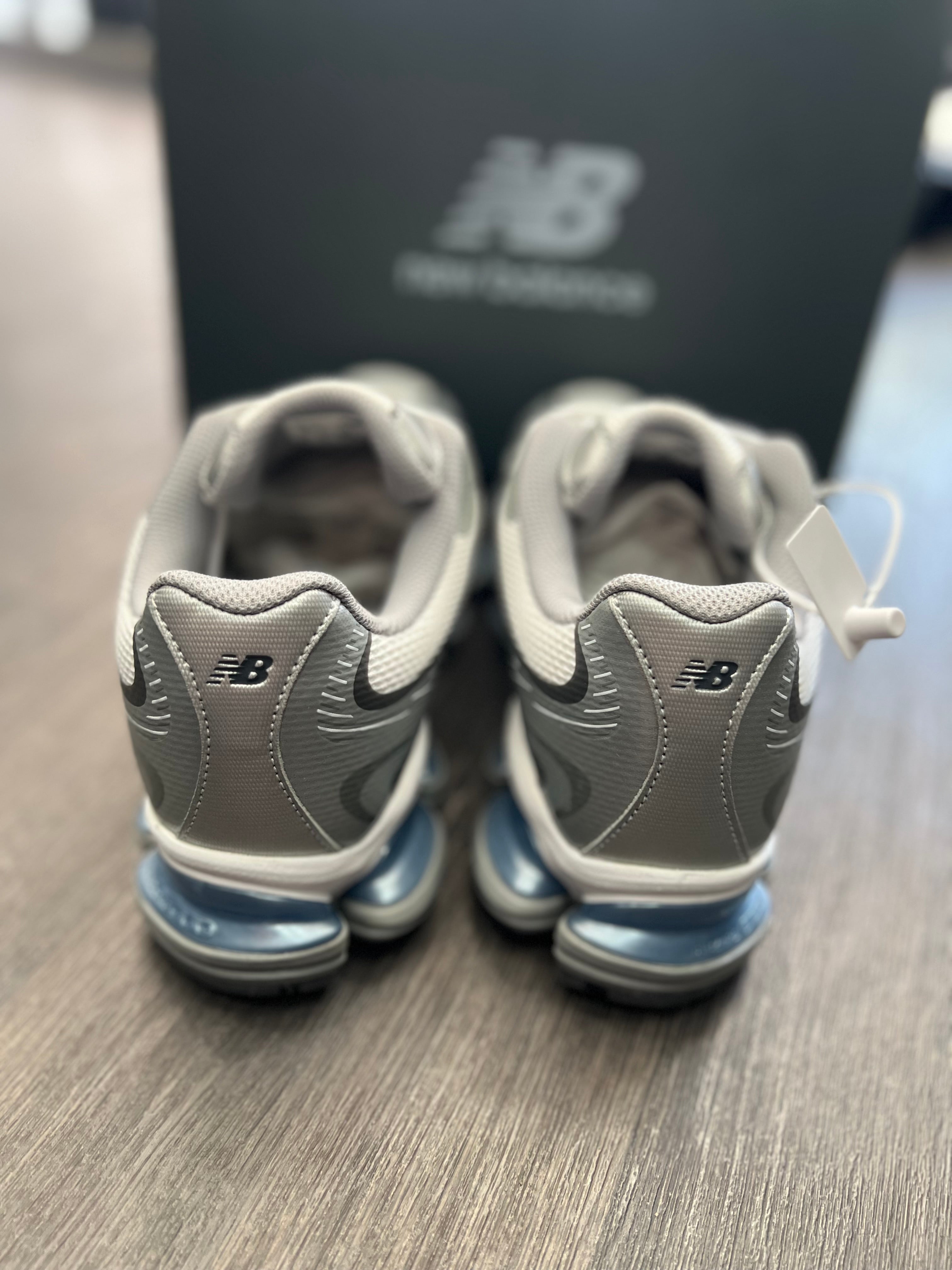 New balance 2000