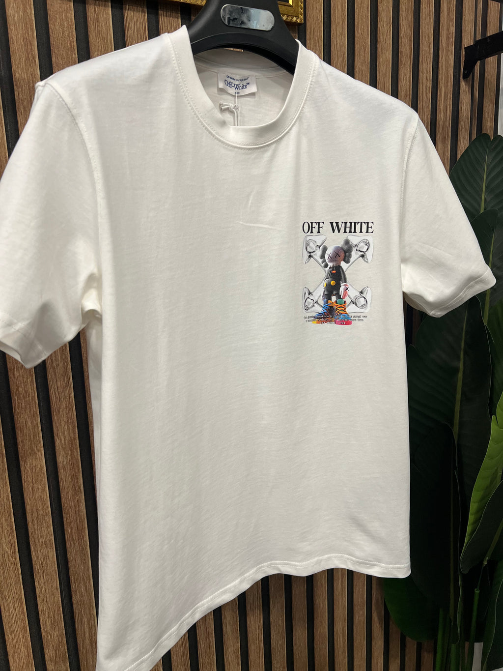 T-shirt Off White Kaws o-1006
