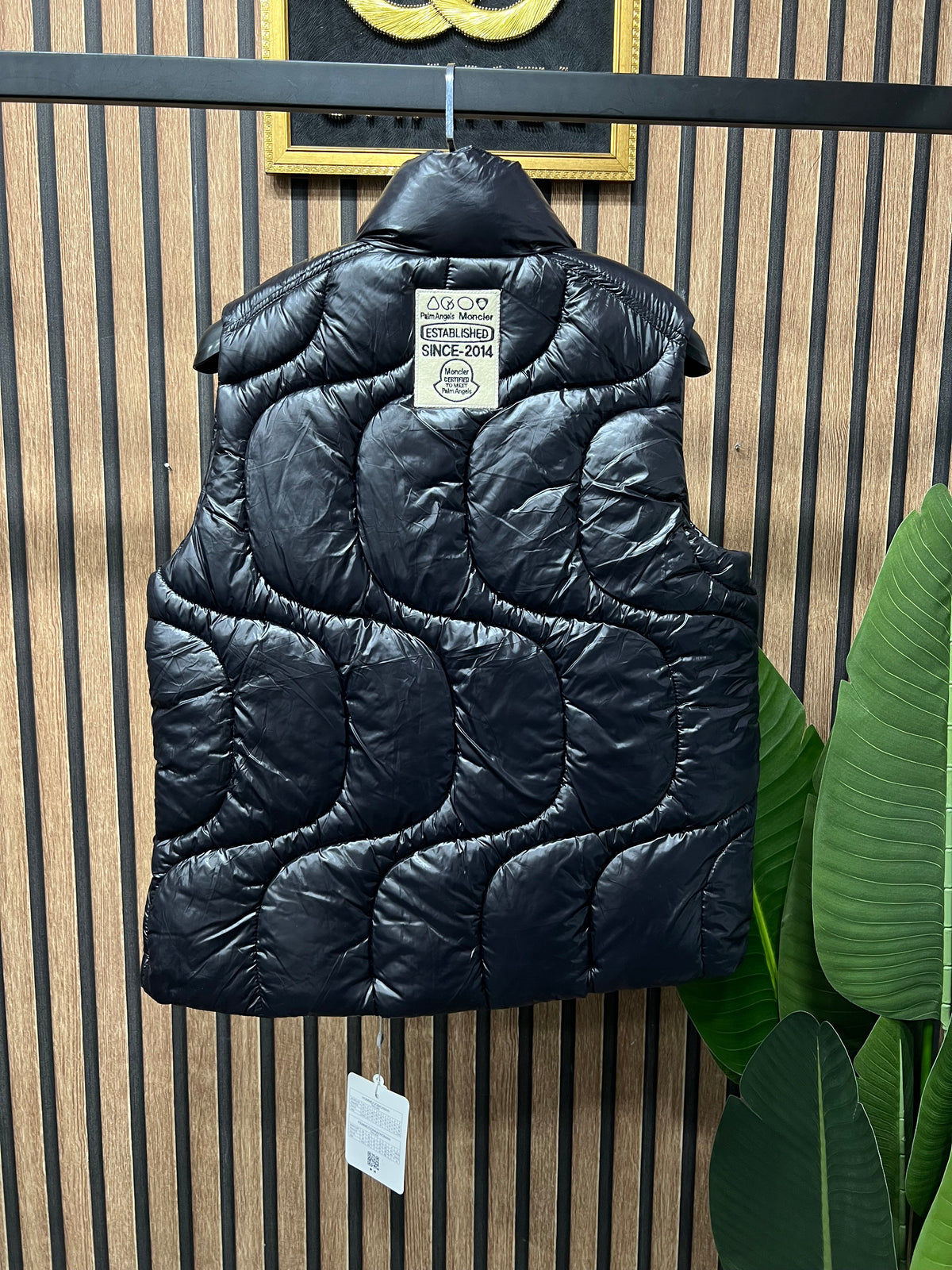 Moncler αμάνικο m-0066