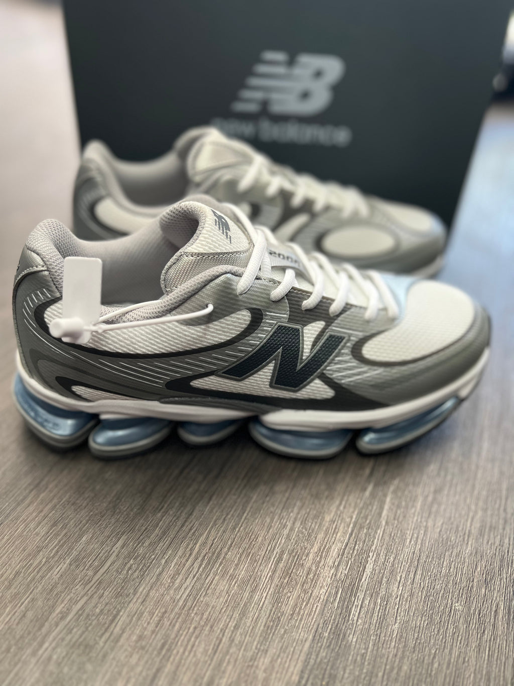 New balance 2000