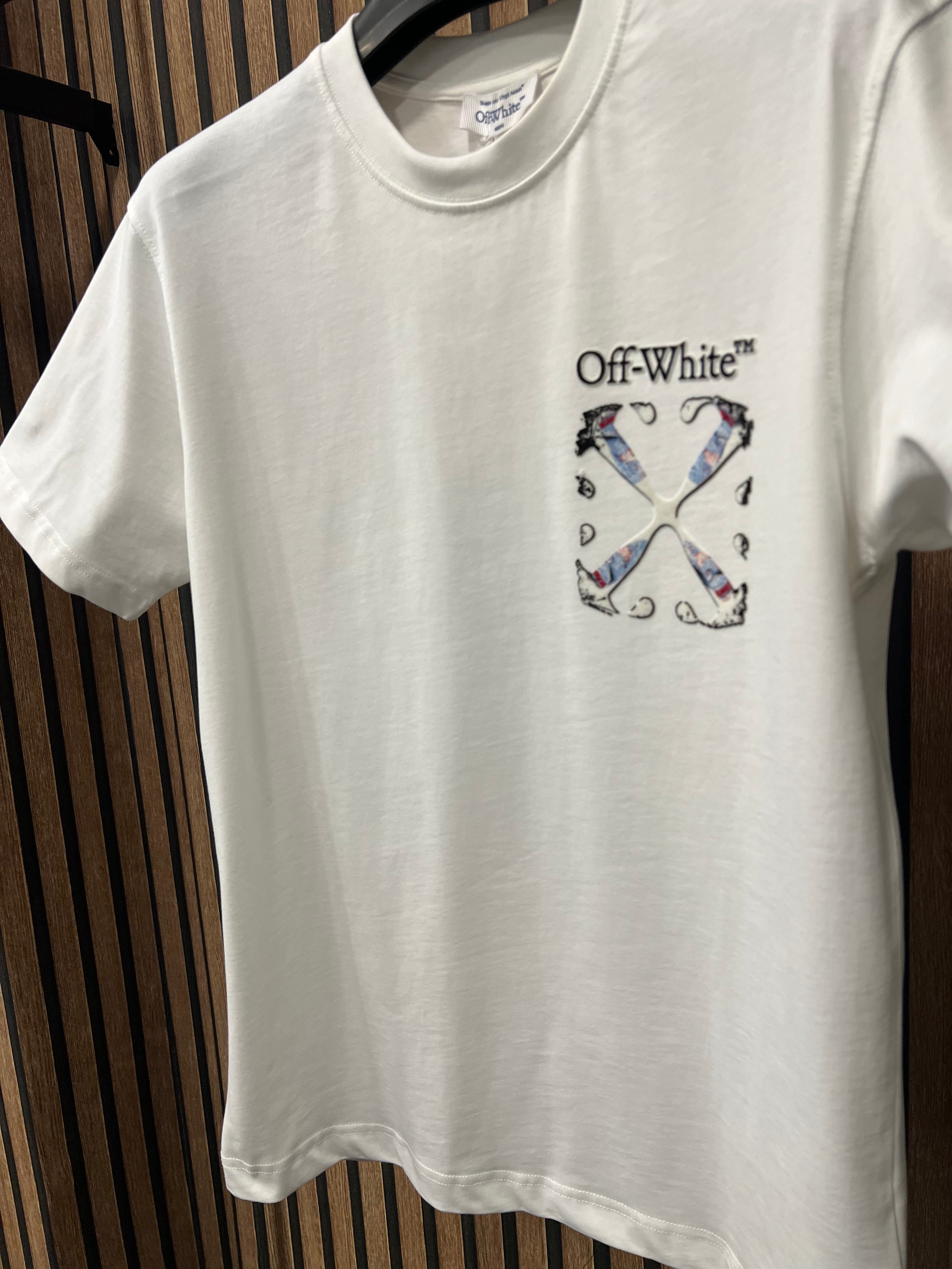 T-shirt Off White Kaws  o-1023