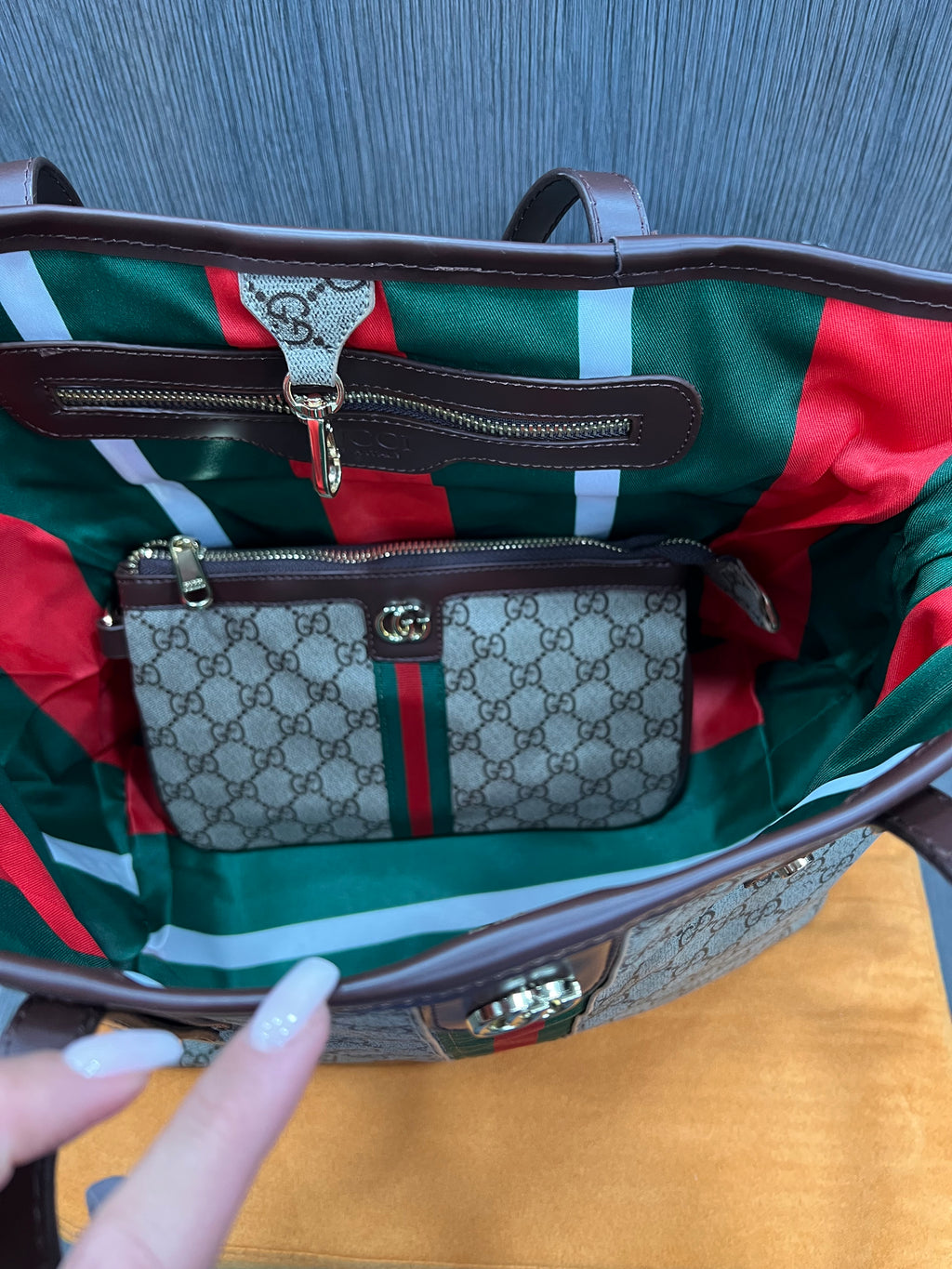 Τσάντα Gucci  Ophidia large tote bag GG Supreme g-0660