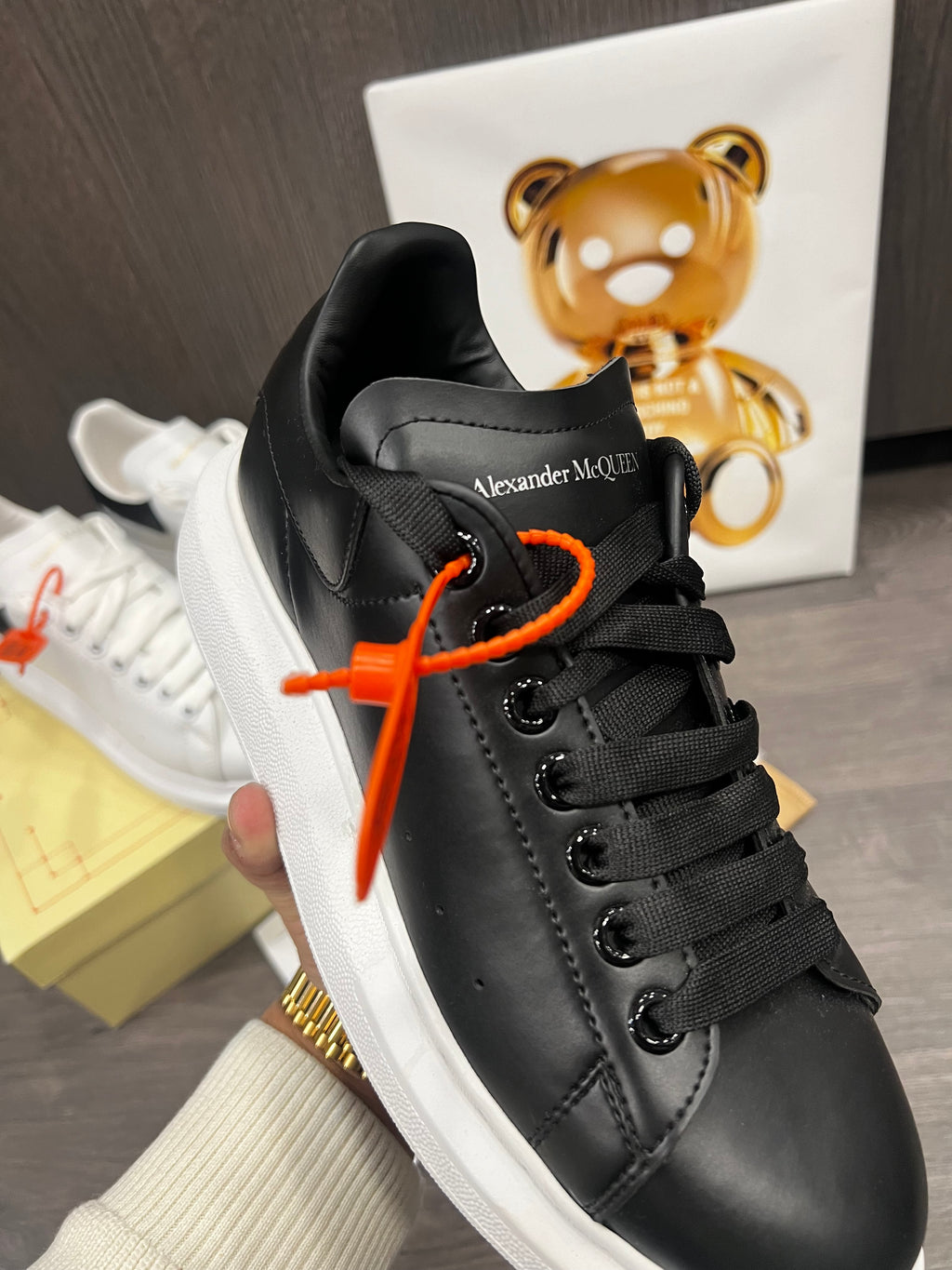 Sneakers  Alexander McQueen black white amc-10