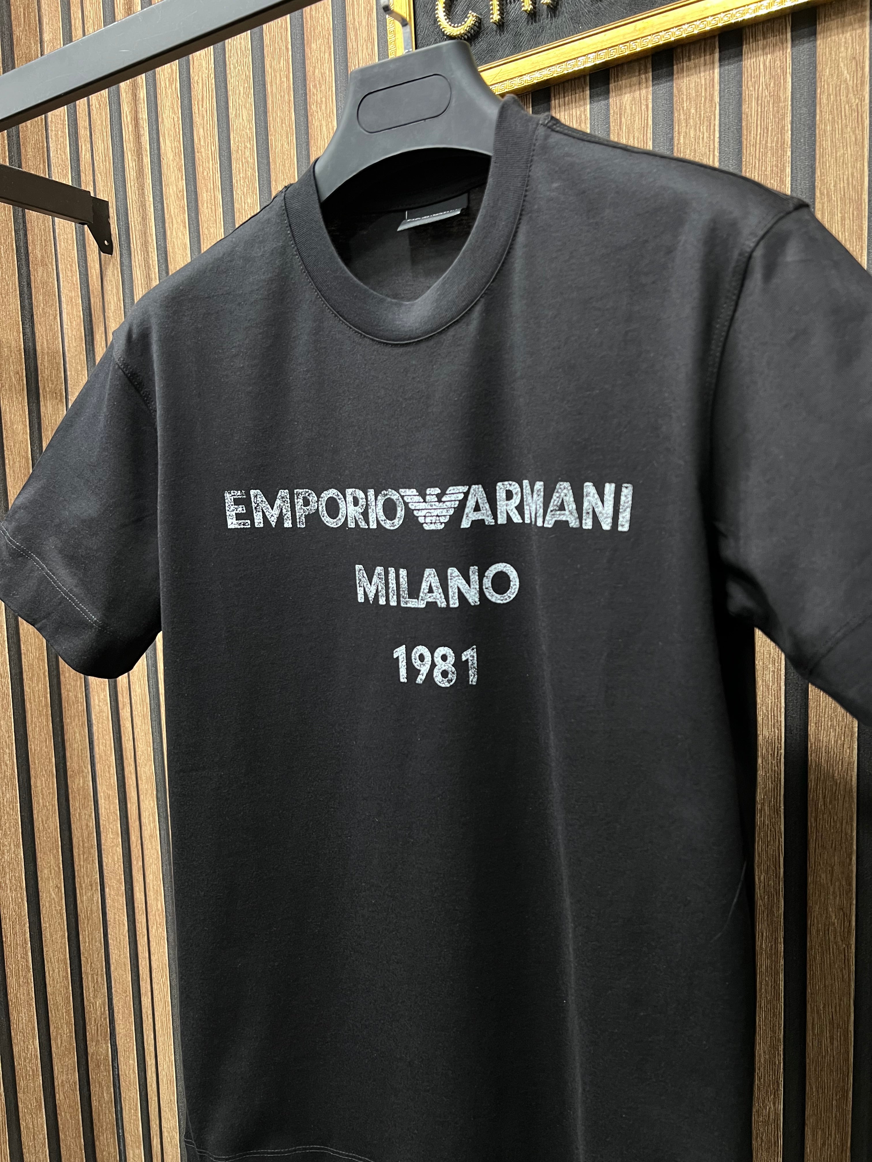 T-shirt Emporio Armani Milano a-218