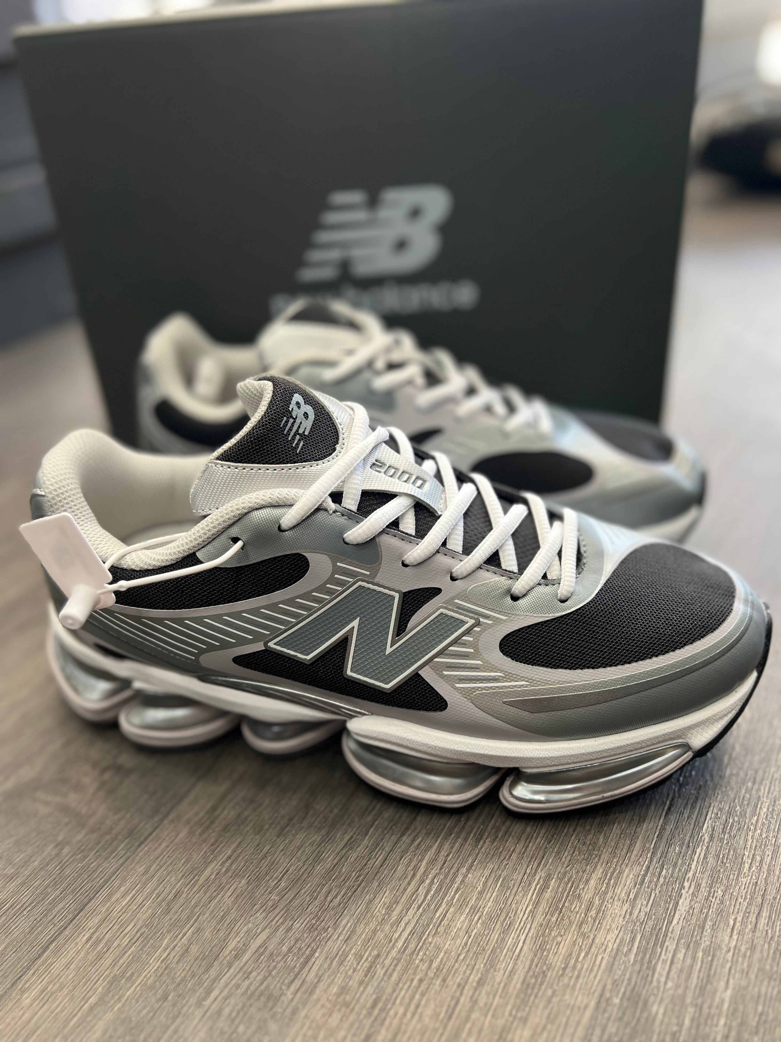 New balance 2000