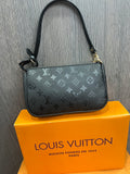 Τσάντα Louis Vuitton Pochette Liv black L-0780