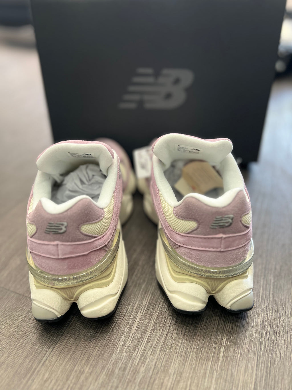 New balance 9060