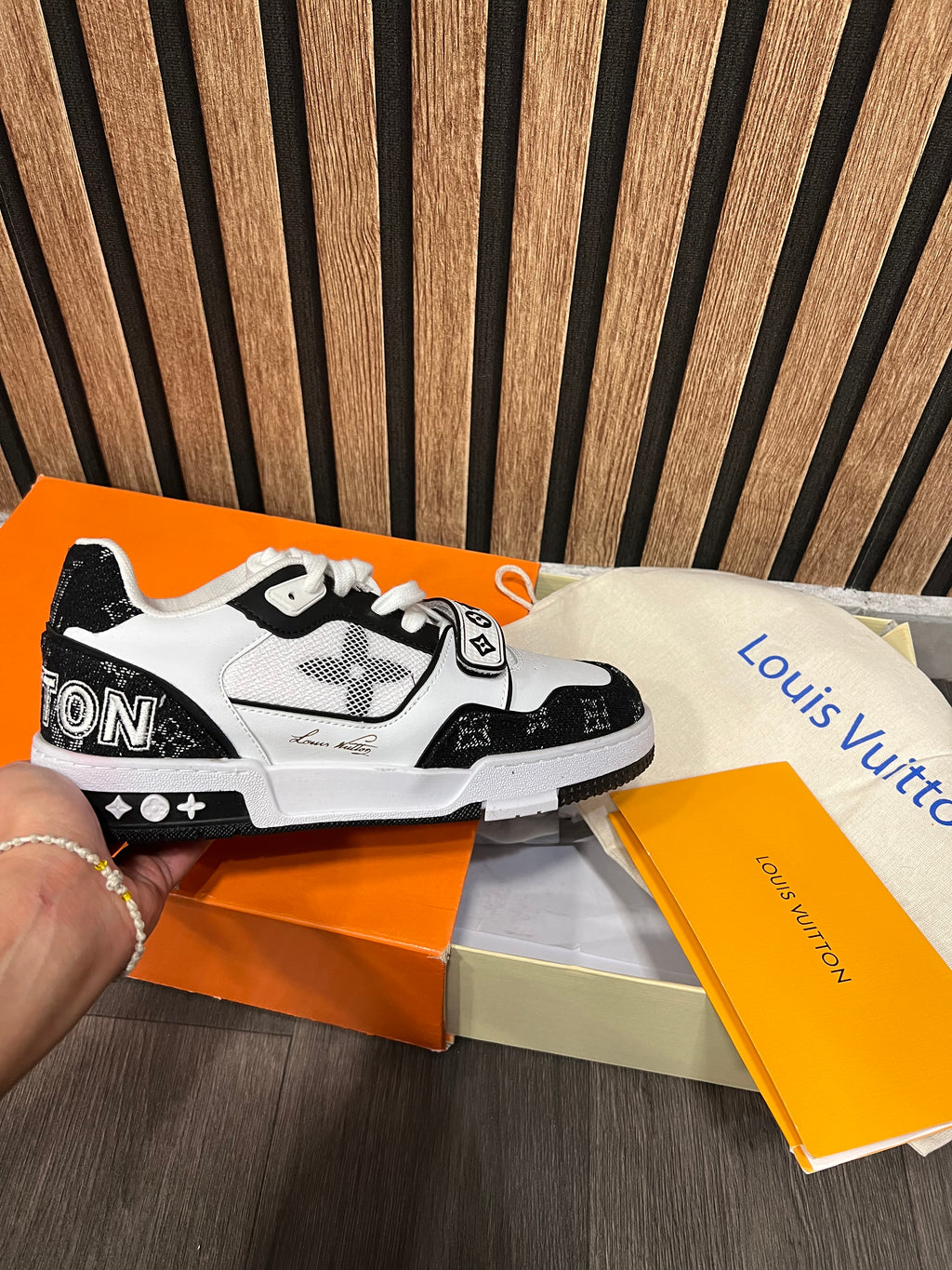 Sneakers Louis Vuitton  low trainers Lv-34
