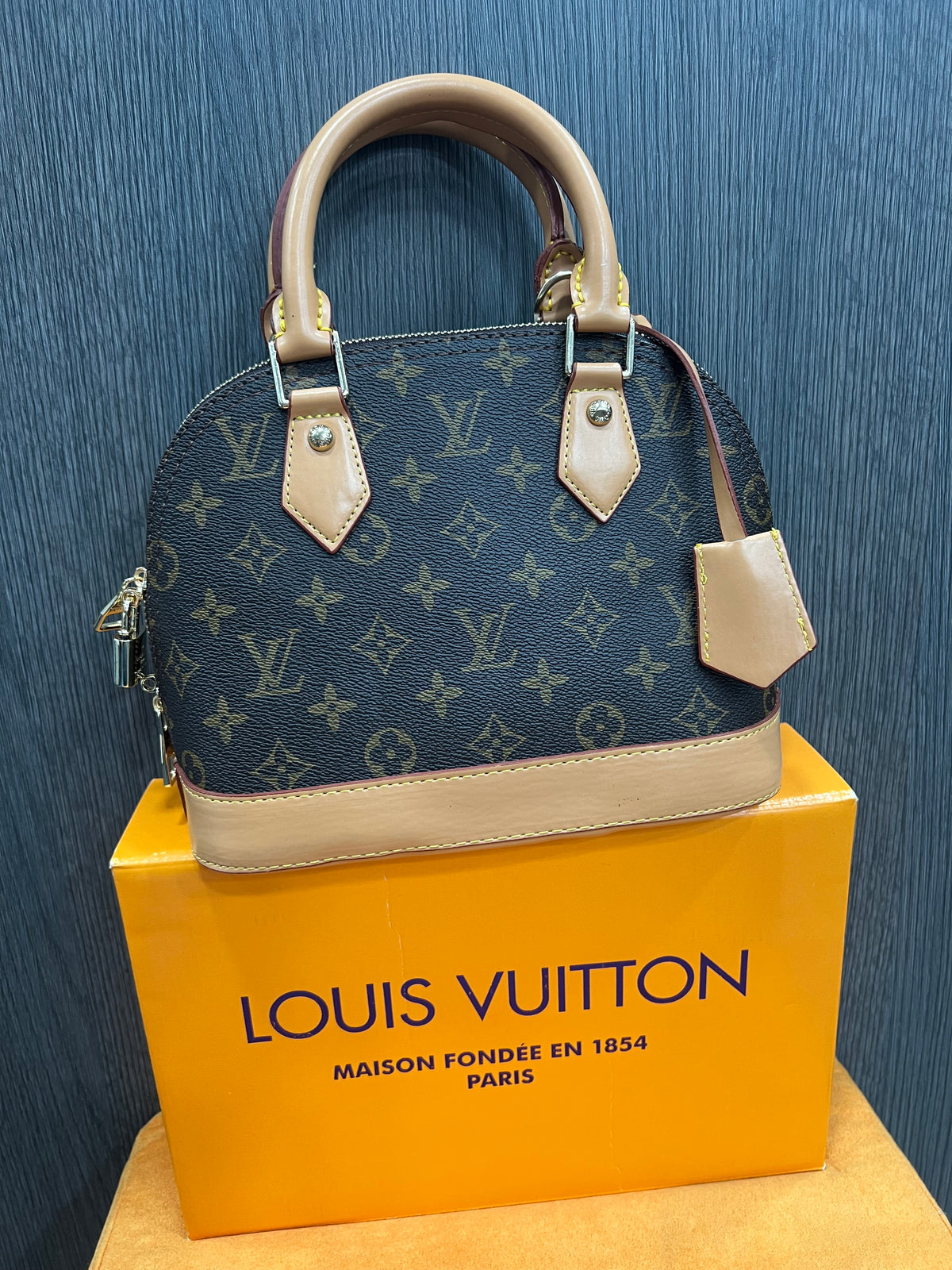 Τσάντα Louis Vuitton Alma BB monogram L-0880