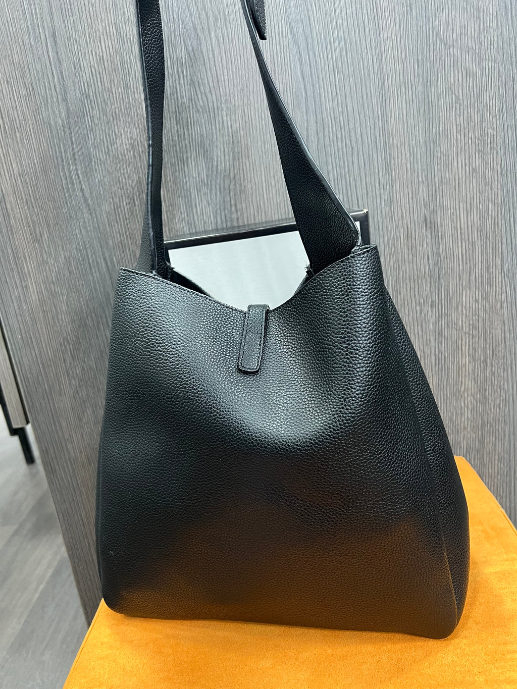 Τσάντα Saint Laurent  Le 5 à 7 Supple hobo bag YSL y-6030