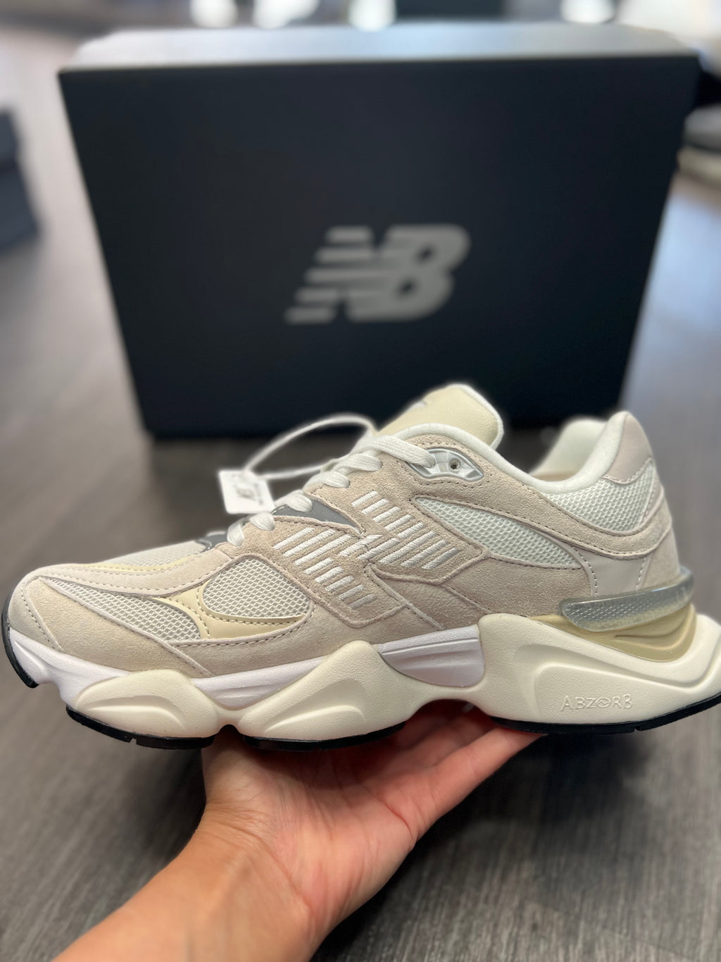 New balance 9060