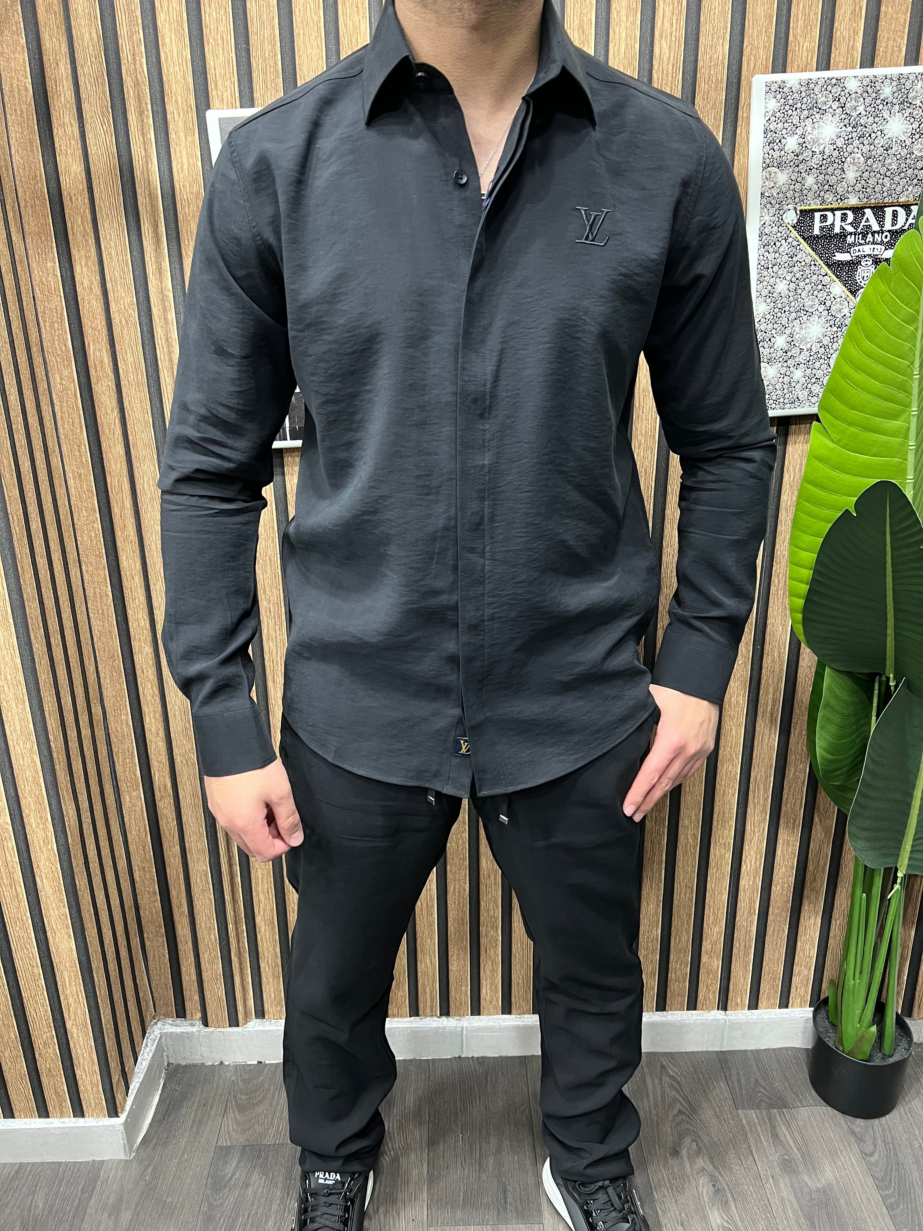 Louis Vuitton set lv-44