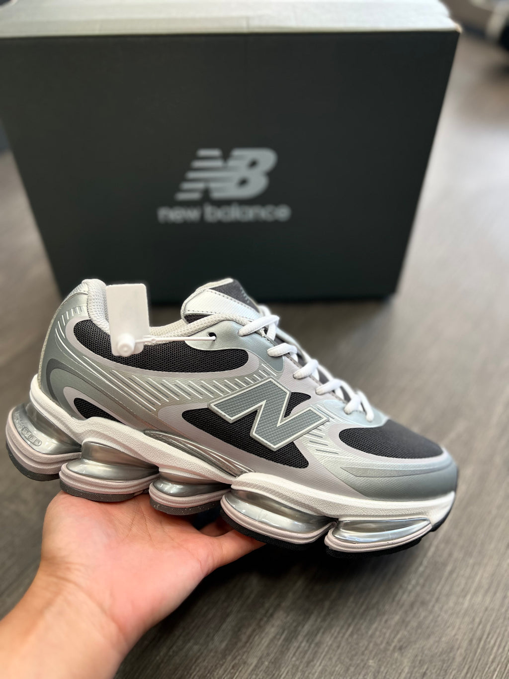 New balance 2000