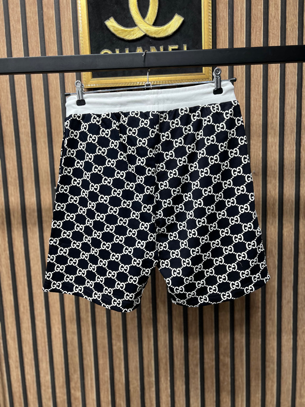 Gucci βερμούδα με ανάγλυφο monogramg-2773