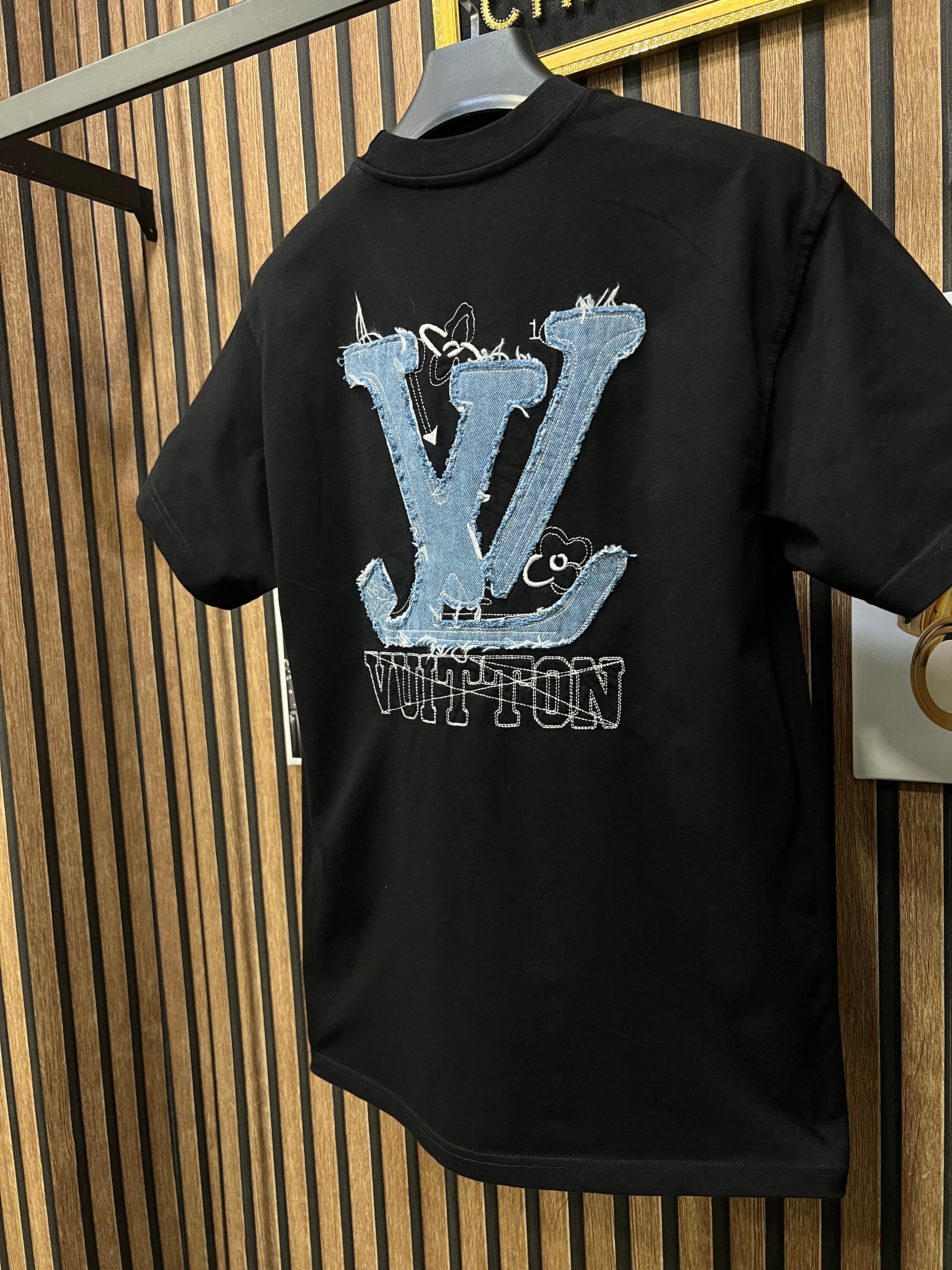T-shirt Louis Vuitton lv-777