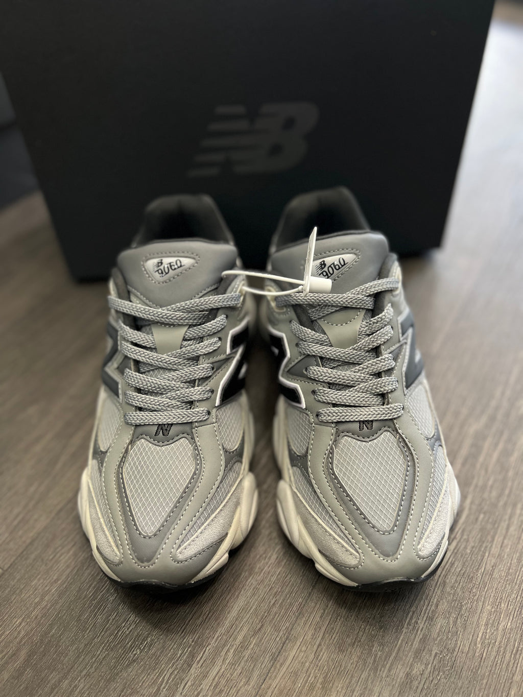 New balance 9060