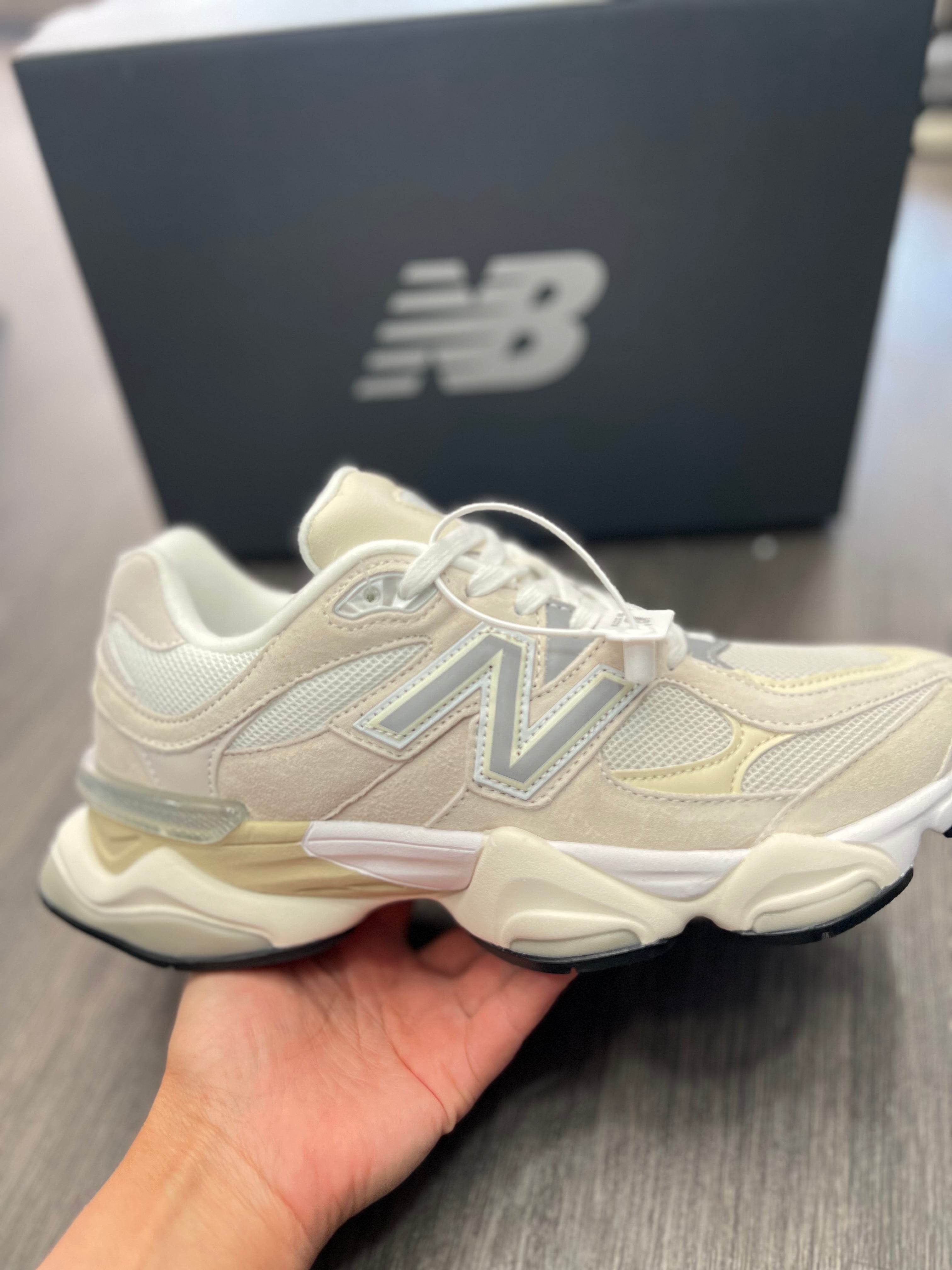 New balance 9060