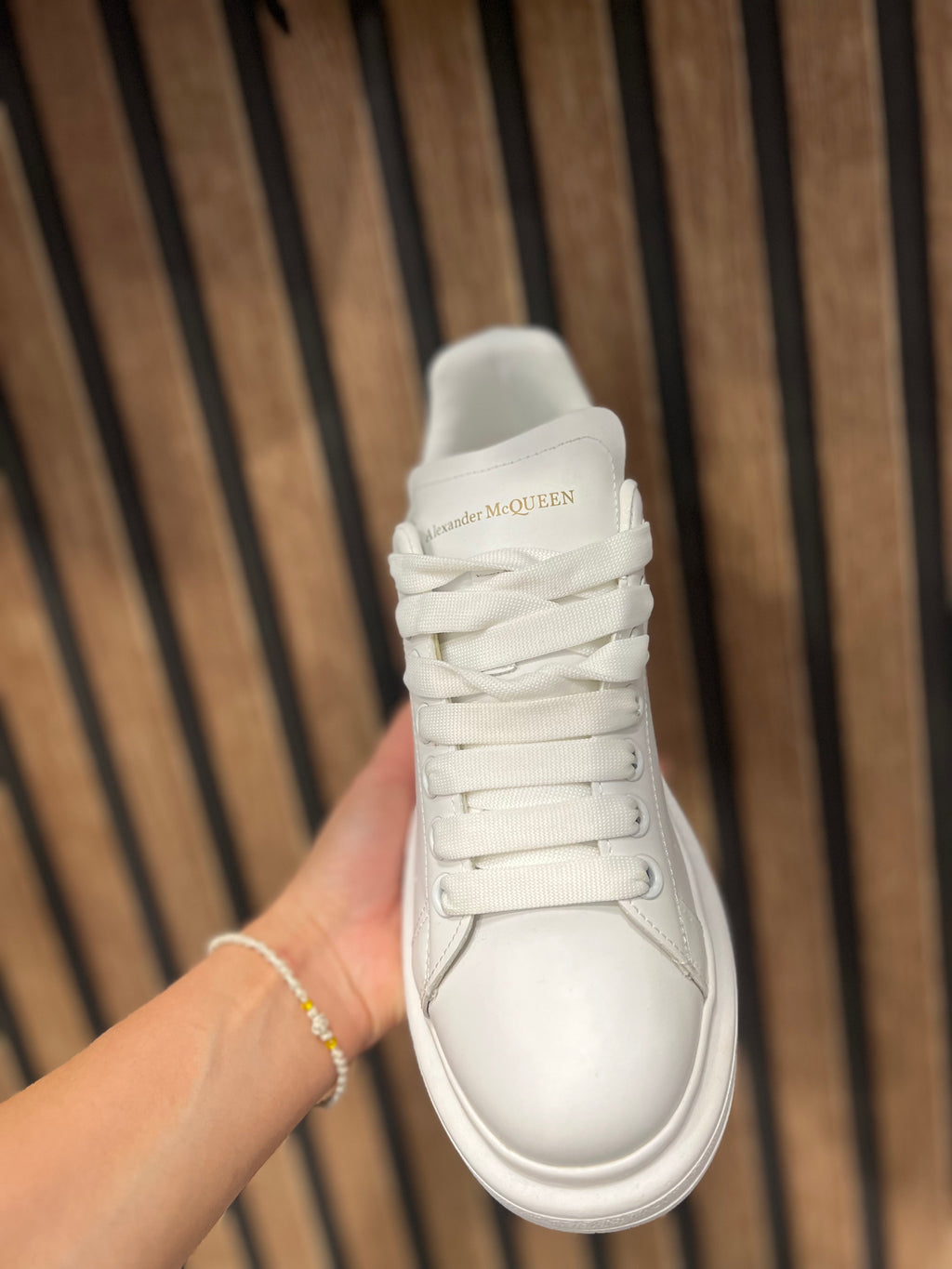Sneakers Alexander McQueen white black a-40
