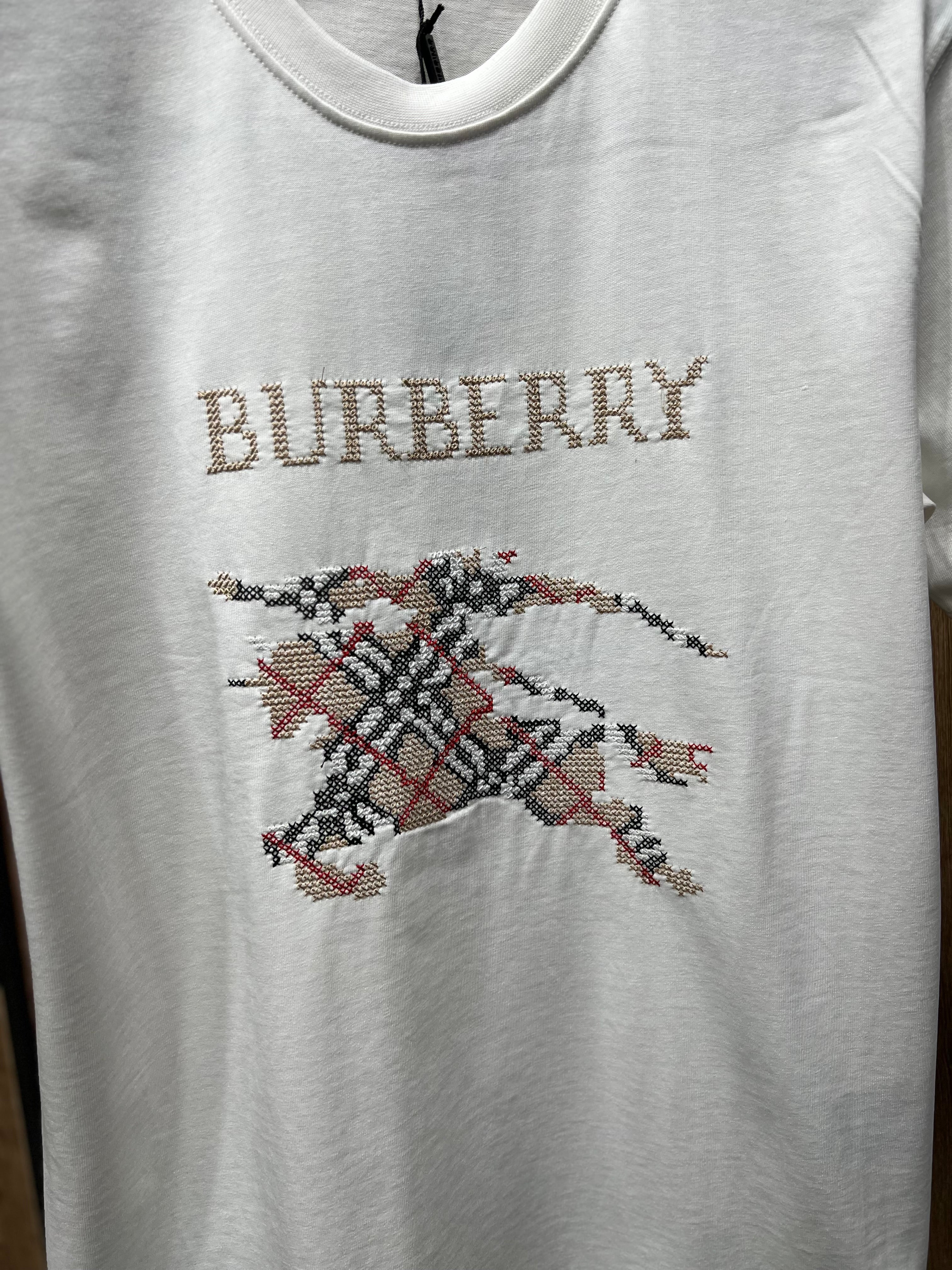 T-shirt Burberry b-2999