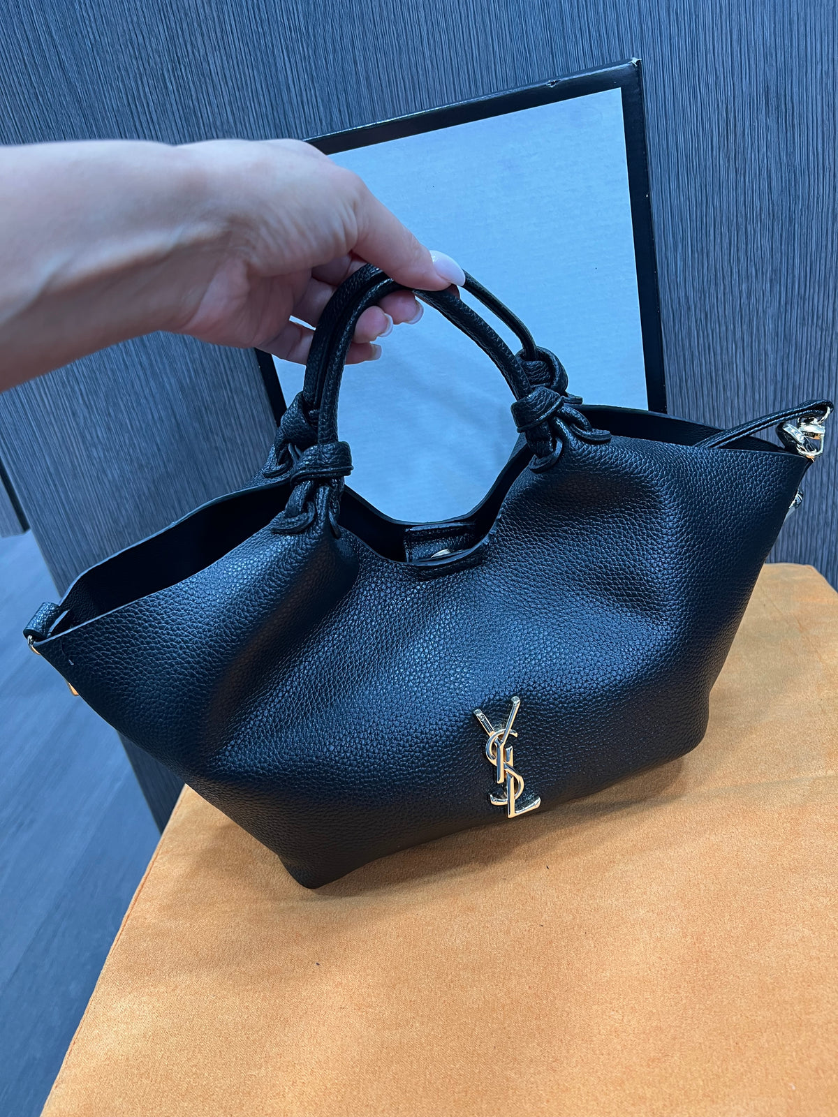 Τσάντα Saint Laurent Le 5 à 7 Baby Bea YSL y-2390