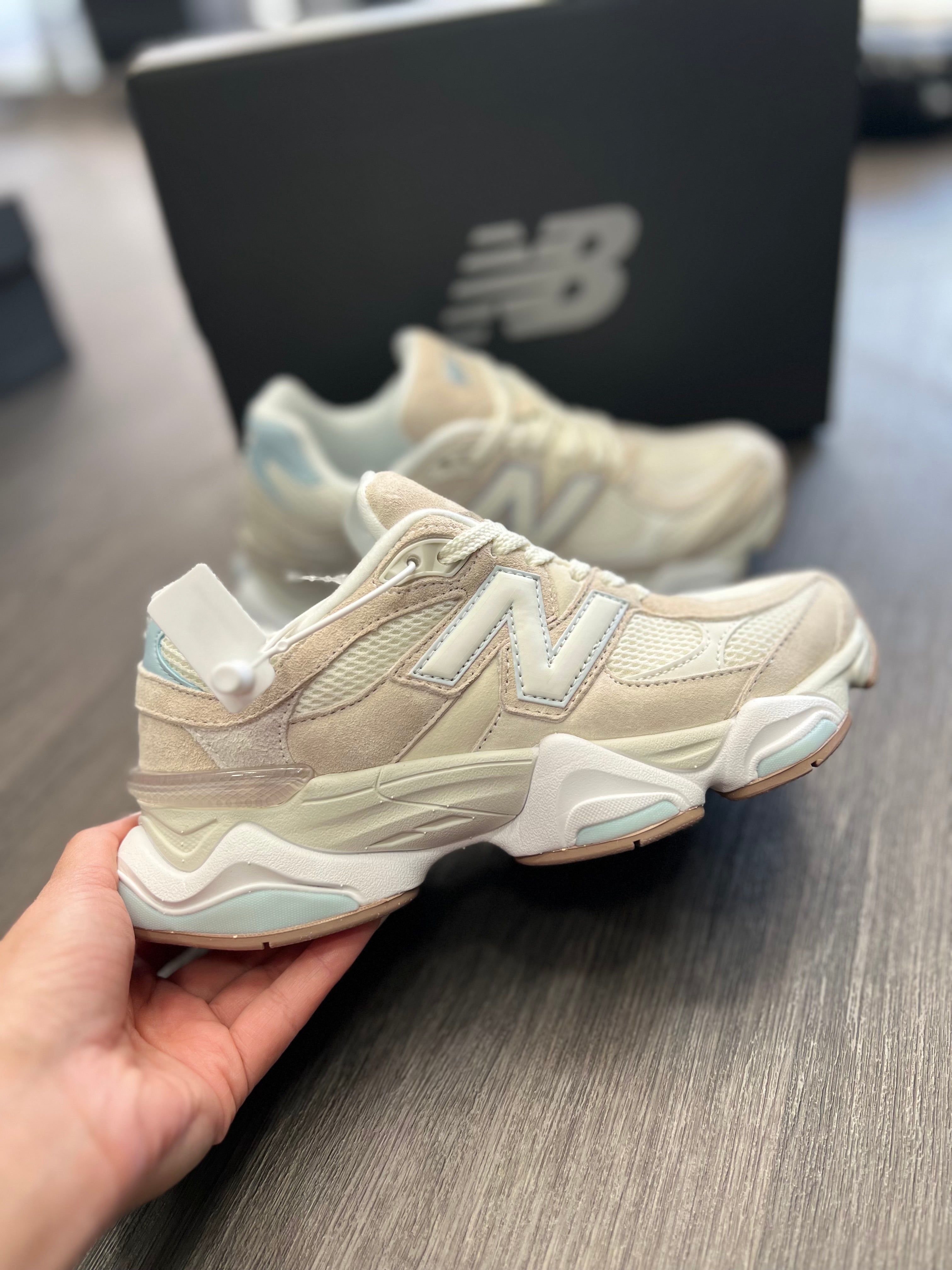 New balance 9060