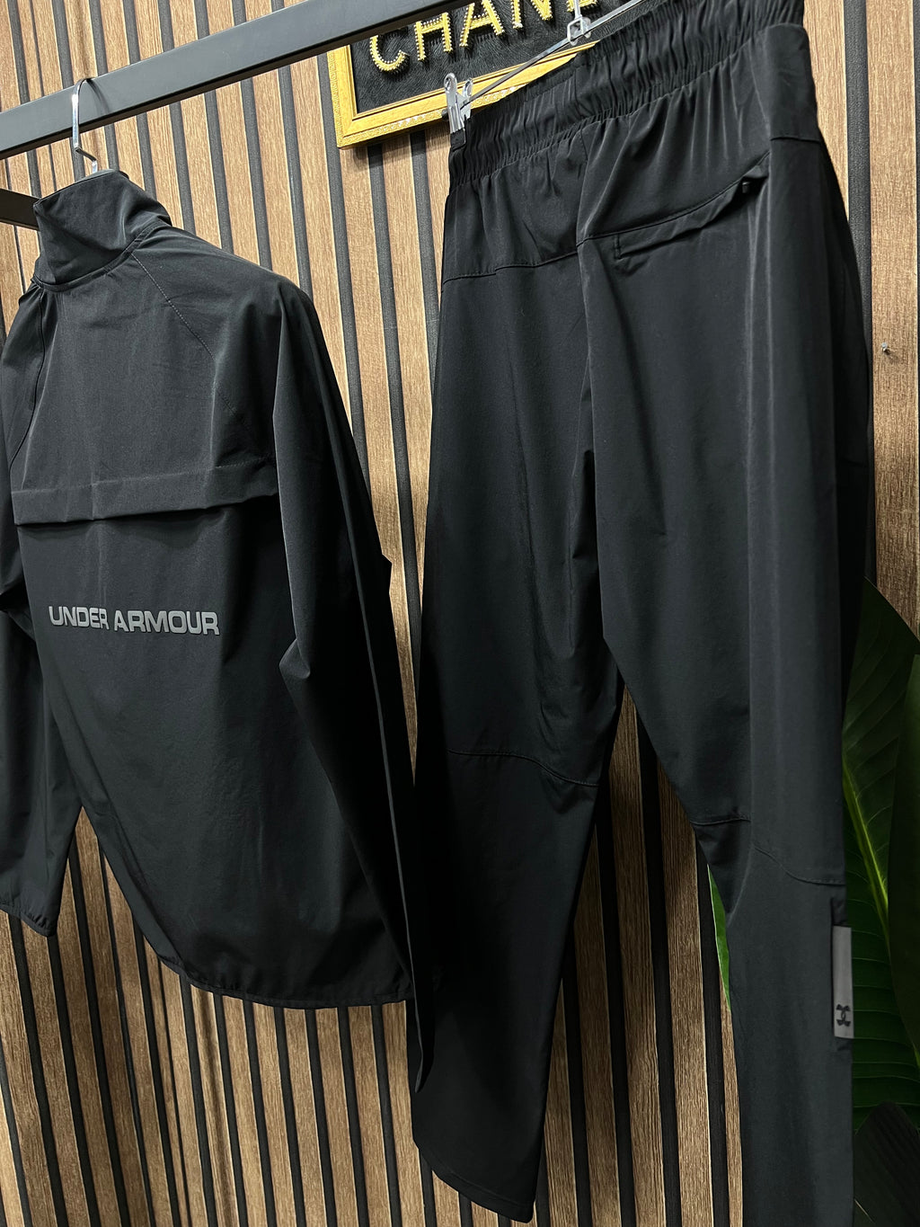 Under Armour σετ αντιανεμικό u-7655