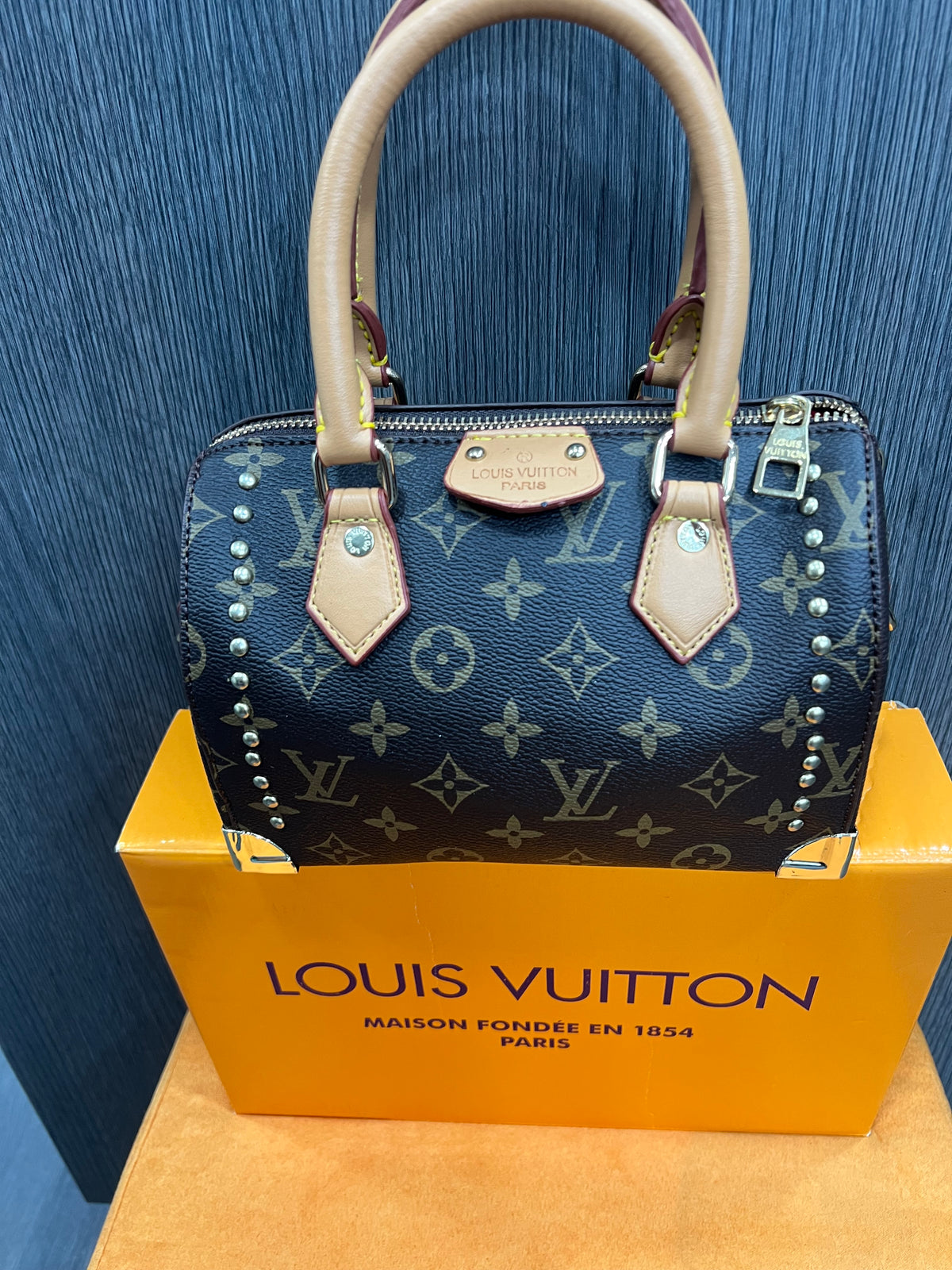 Τσάντα Louis Vuitton  Speedy Trunk 20 monogram L-0550