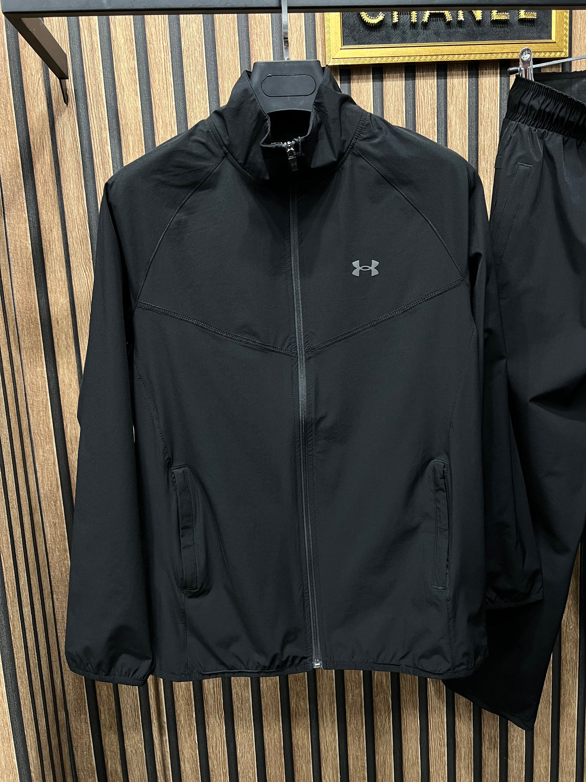 Under Armour σετ αντιανεμικό u-7655