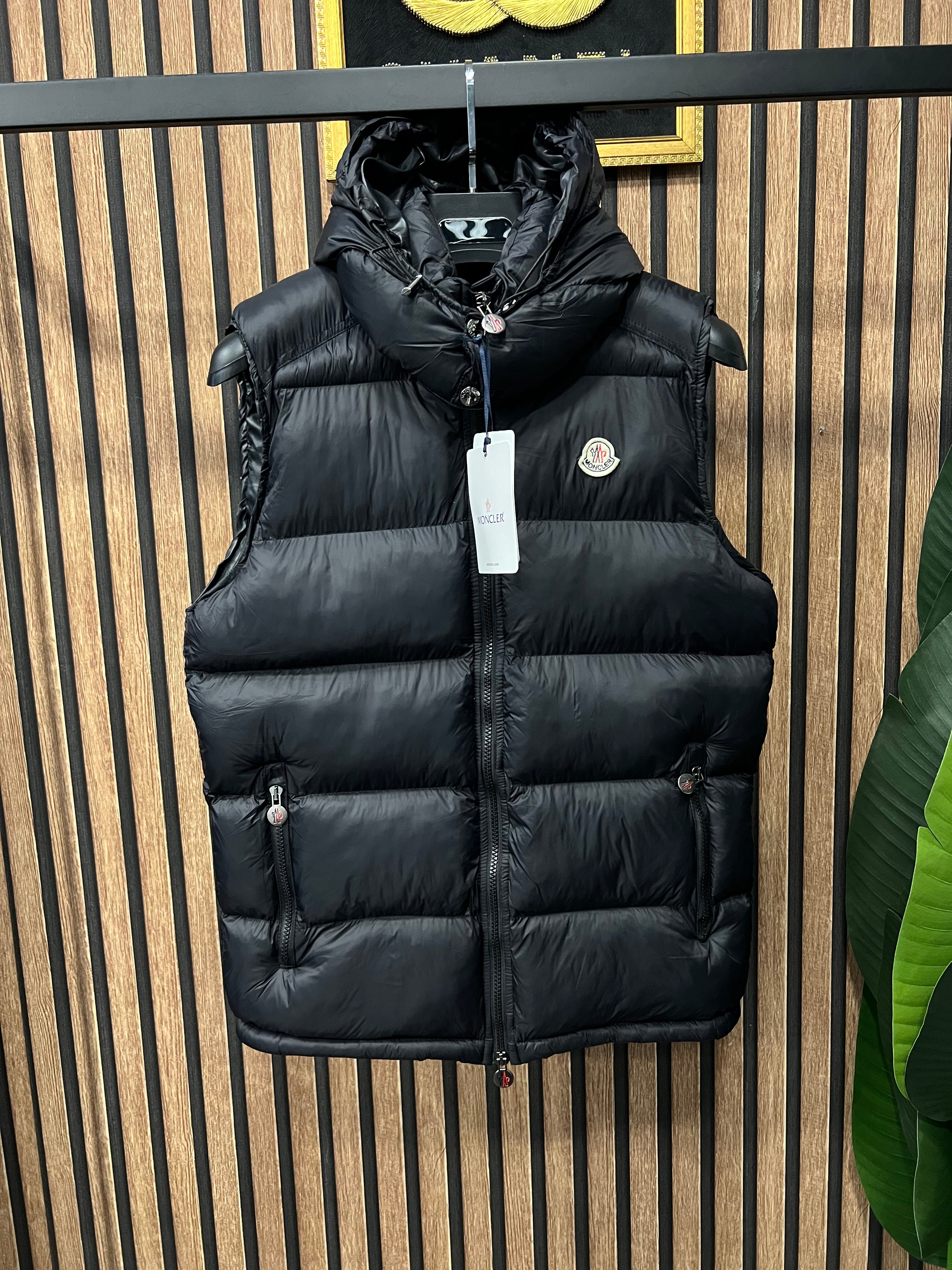 Αμάνικο Moncler m-980