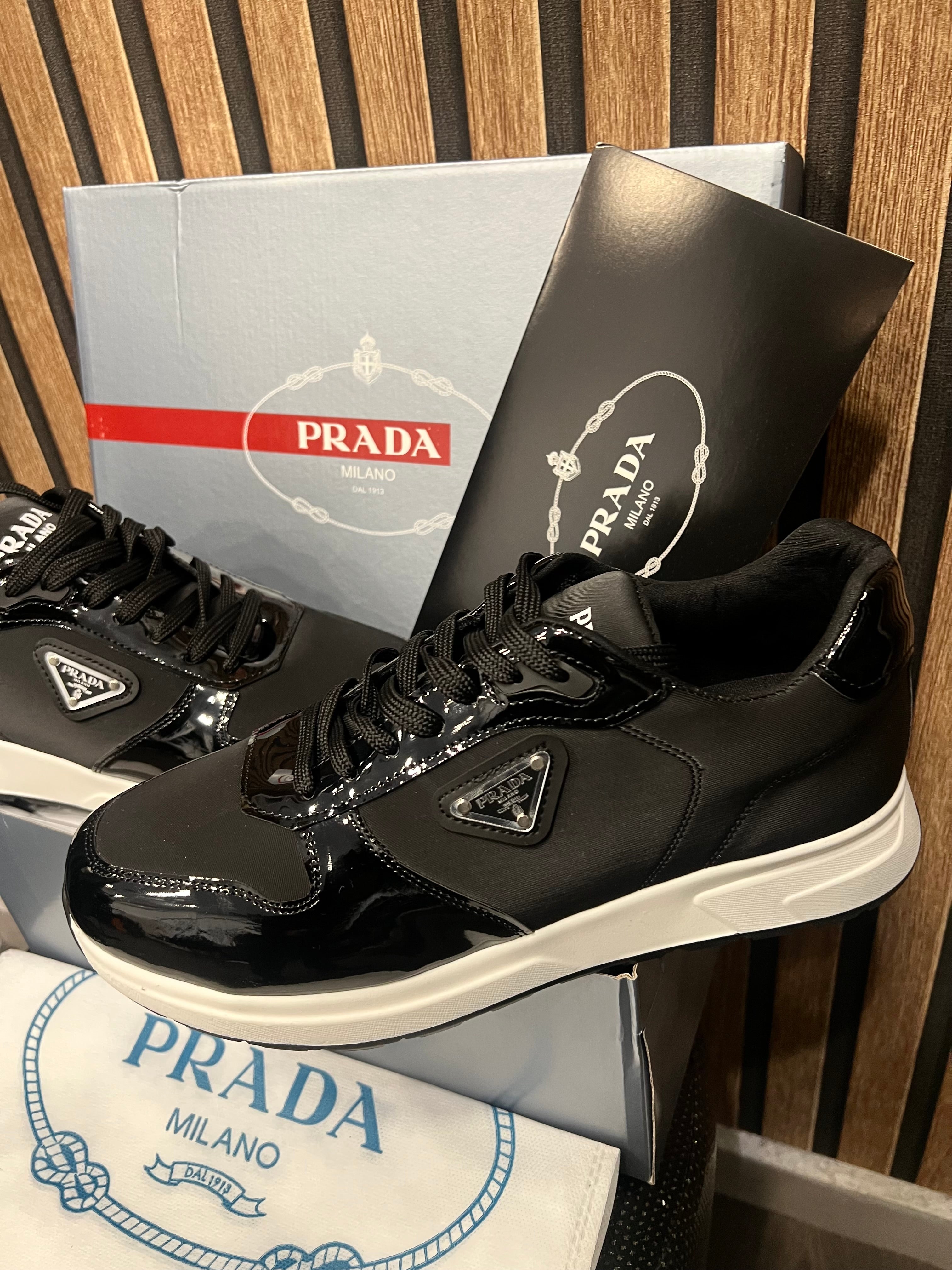 Prada sneakers p-020