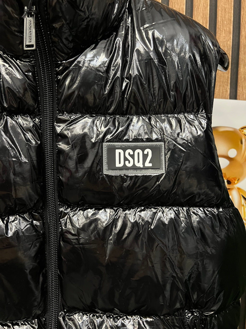 Dsquared2 αμάνικο γυαλιστερό d-223