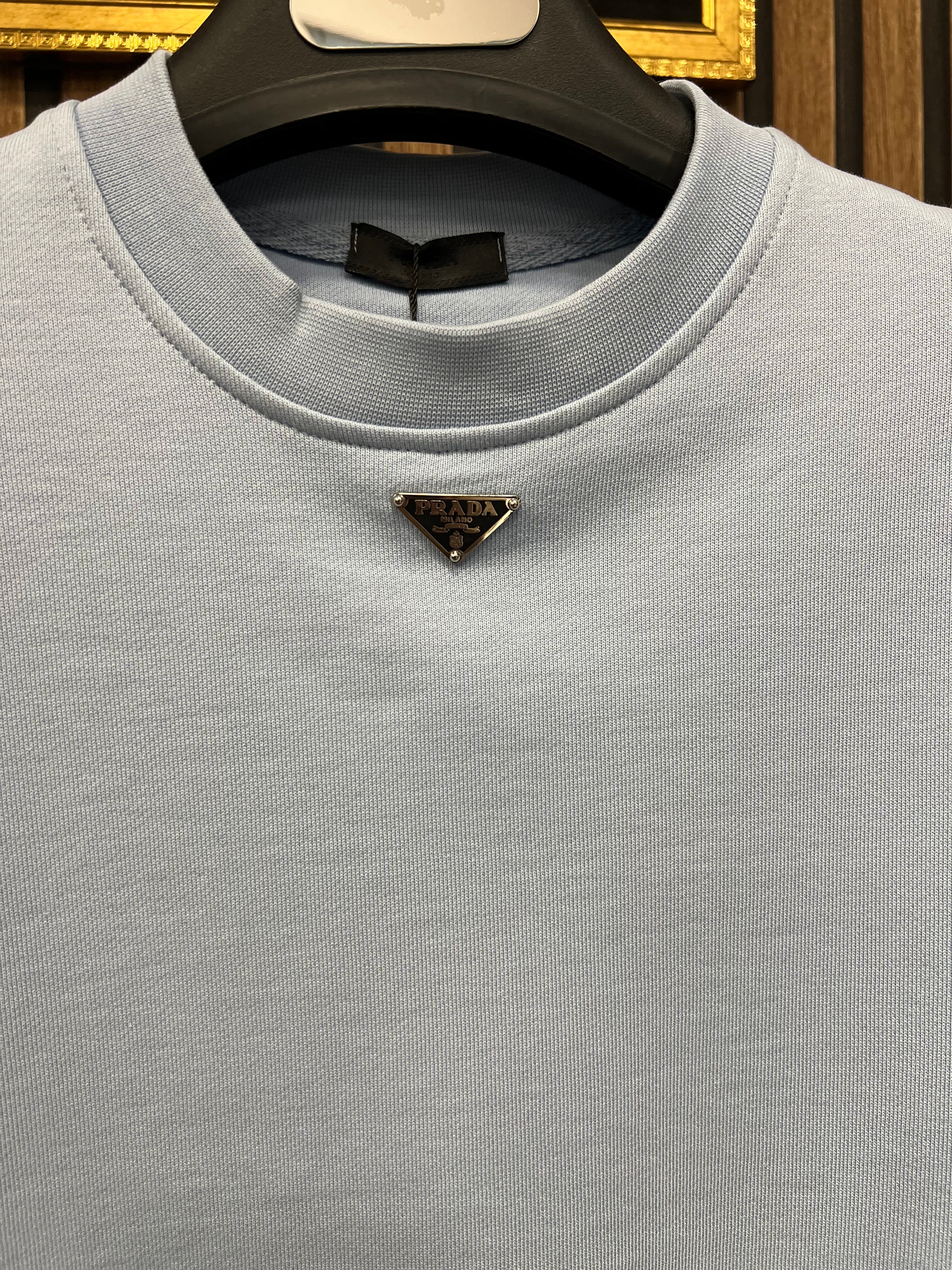 Prada φούτερ baby blue p-309