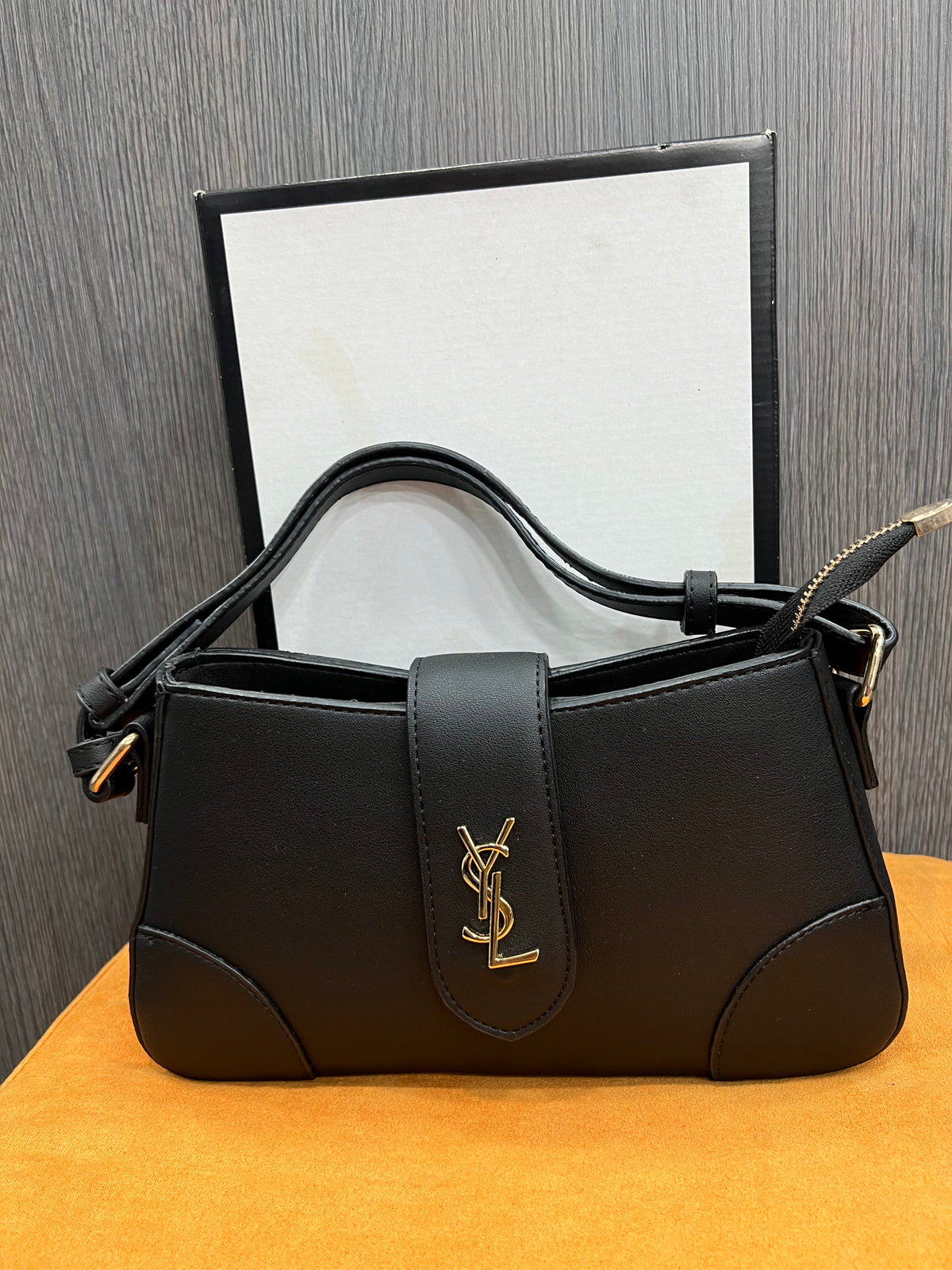 Τσάντα Saint Laurent  Le 5 à 7 YSL y-1076