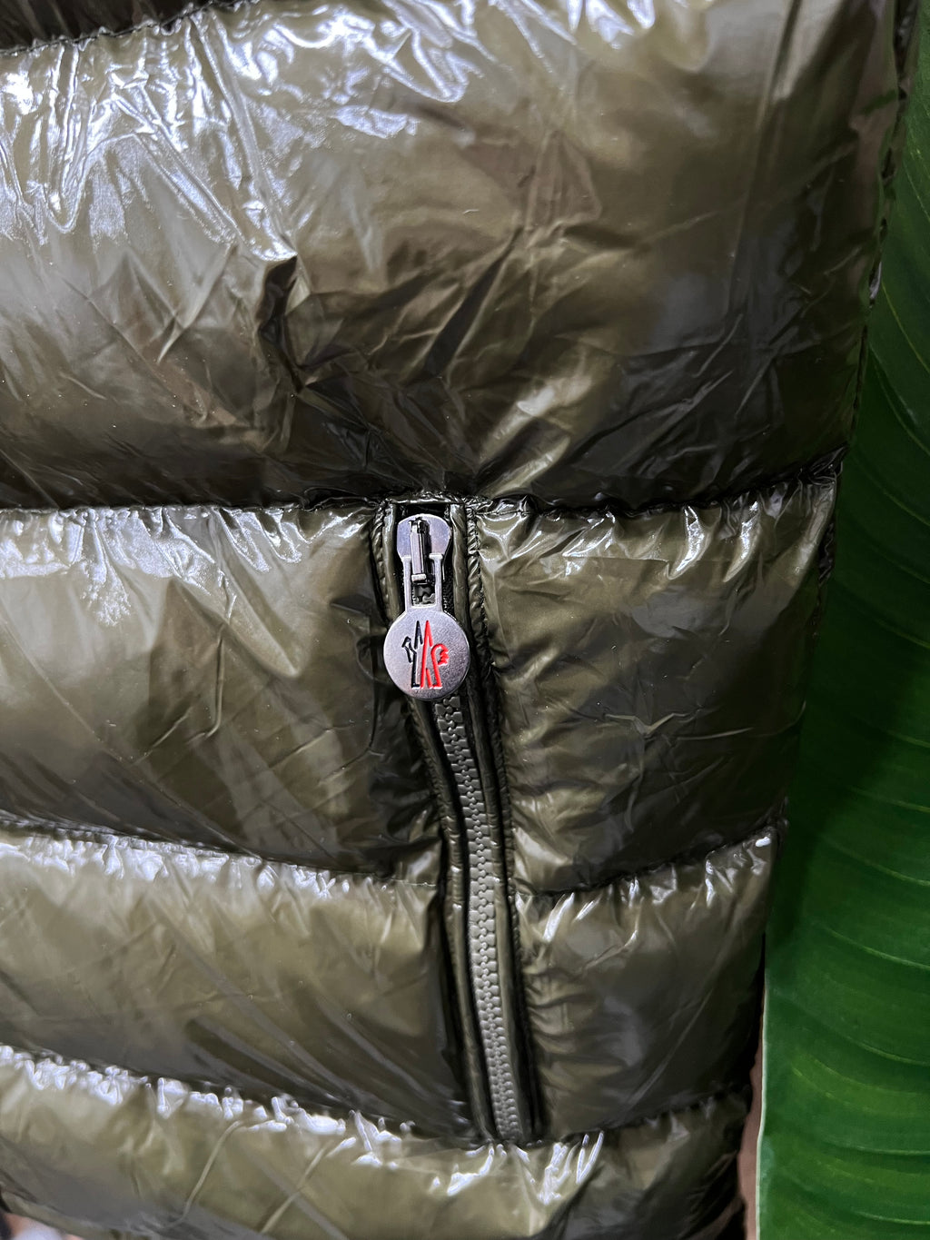Moncler αμάνικο χακί m-0023