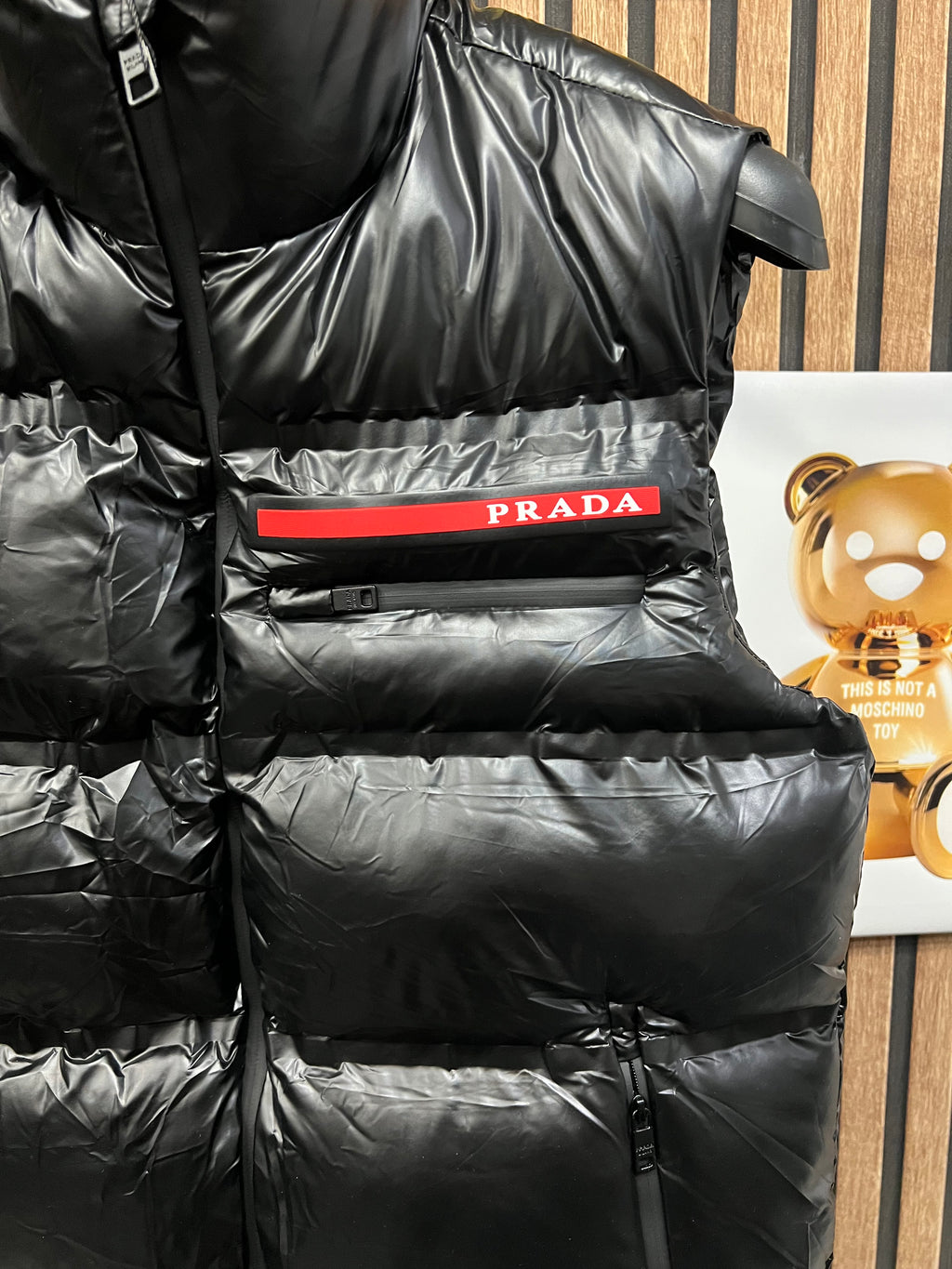 Prada αμάνικο p-101