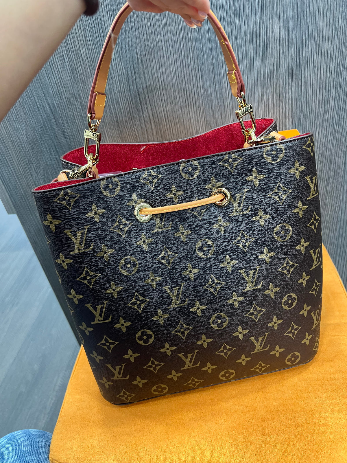 Τσάντα Louis Vuitton NéoNoé bucket bag monogram  Rose Poudrél-0770