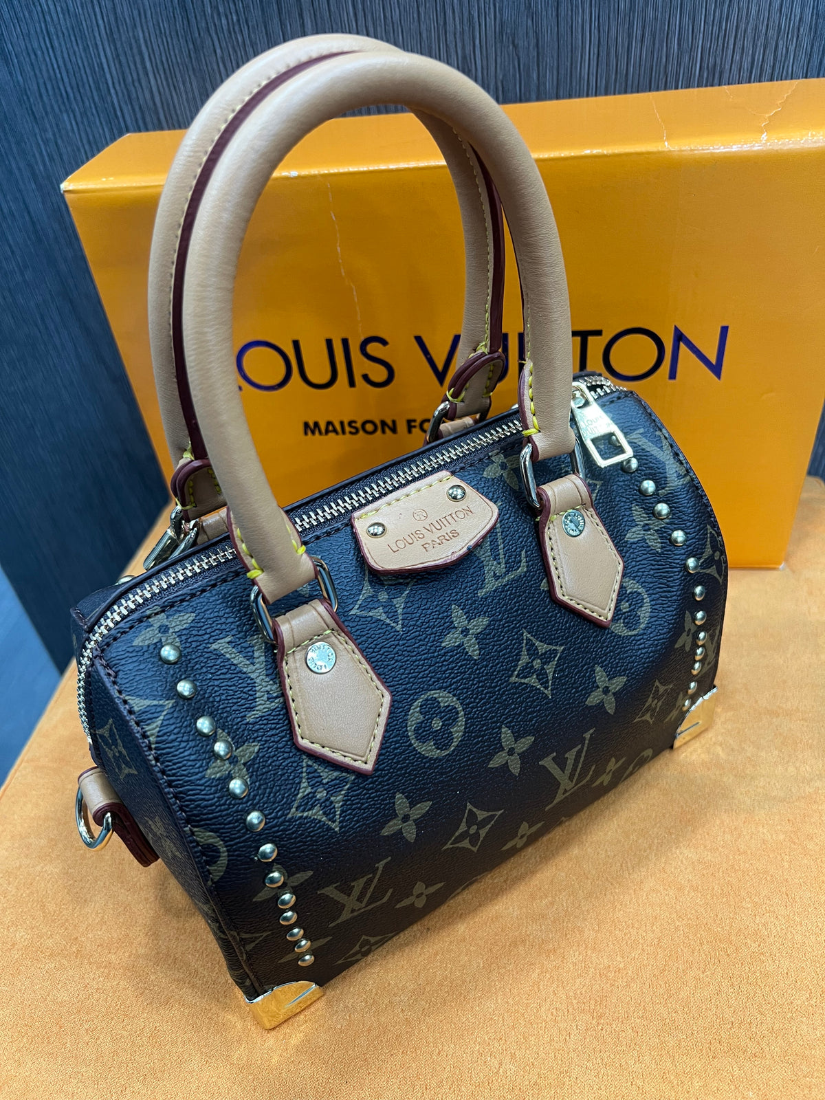 Τσάντα Louis Vuitton  Speedy Trunk 20 monogram L-0550