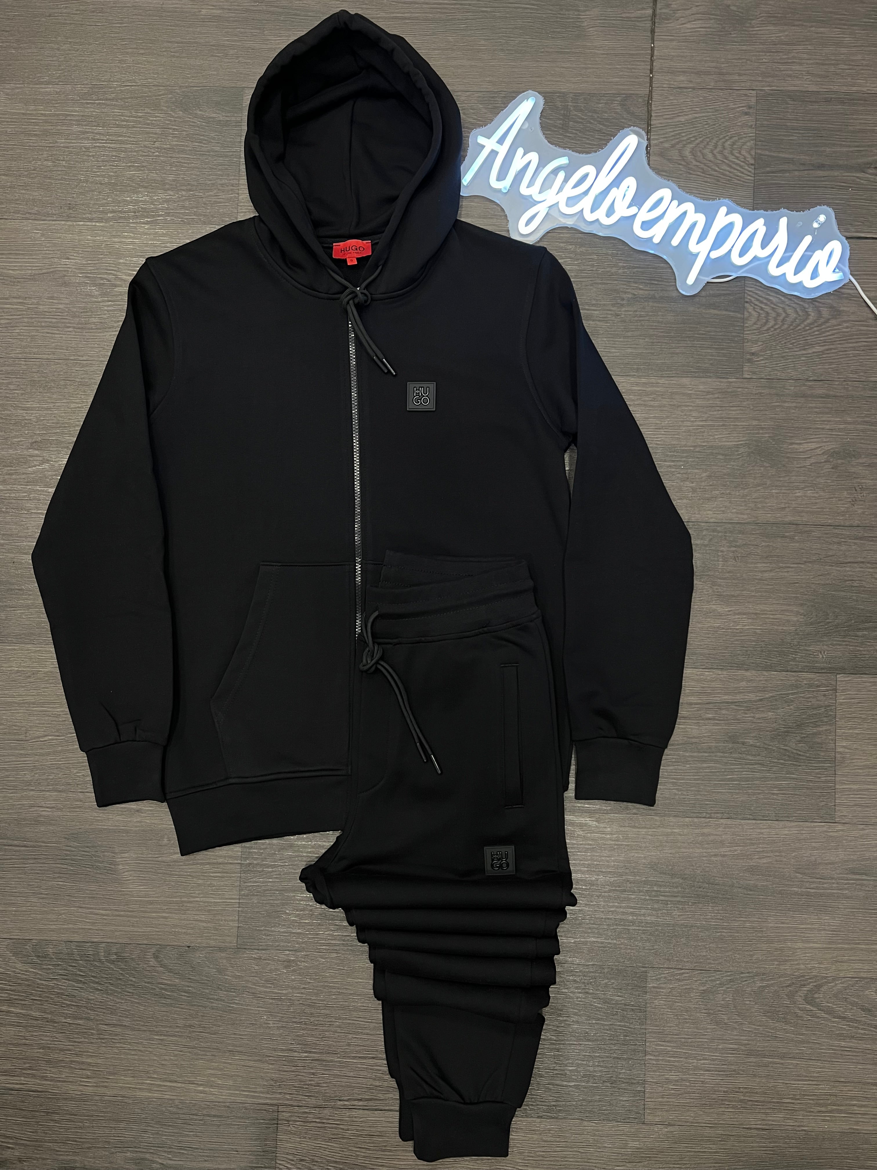 Hugo Boss σετ  με ζακέτα h-141