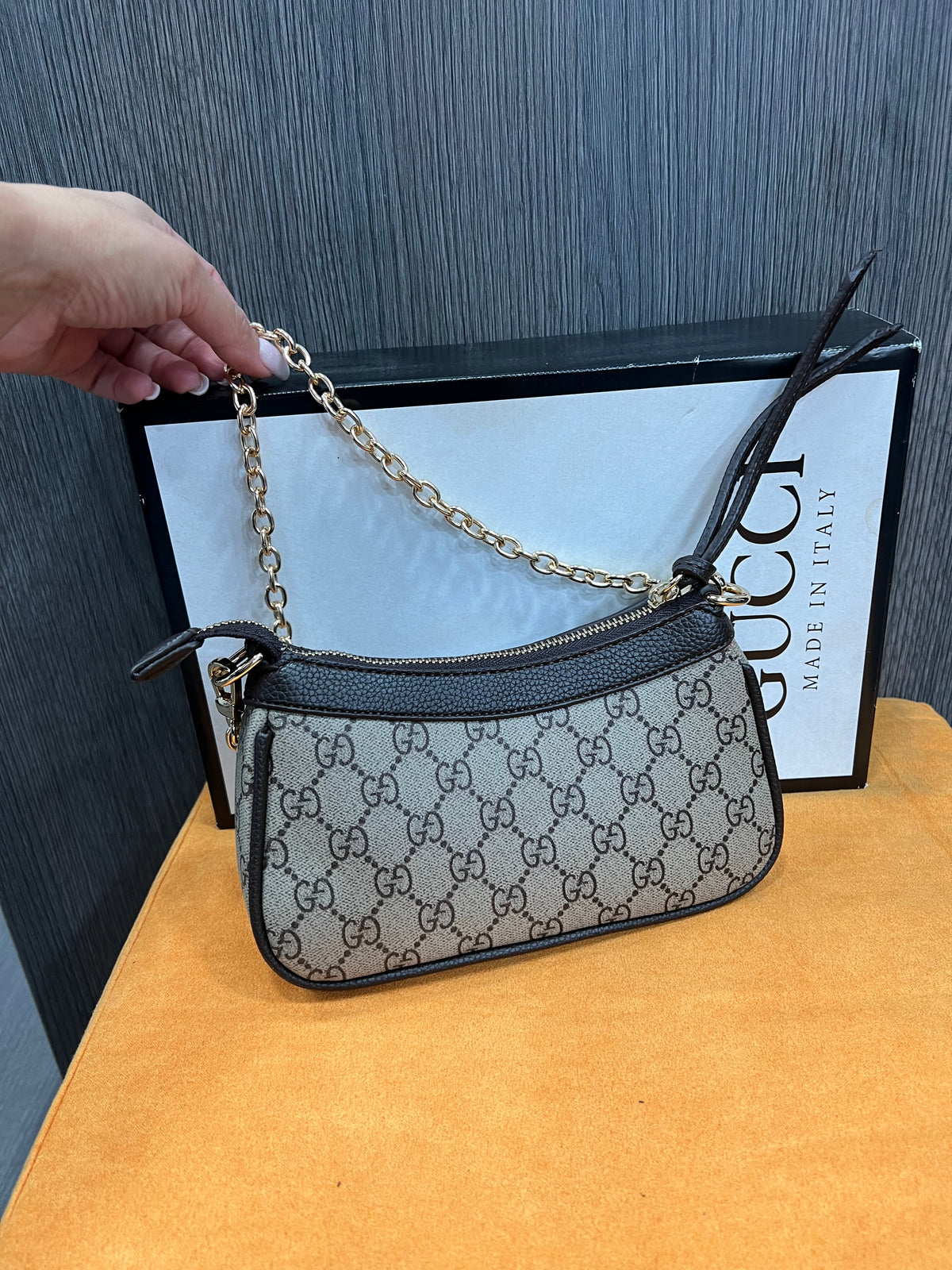 Τσάντα Gucci  Ophidia mini bag  GG Supreme σε μπεζ g-0220