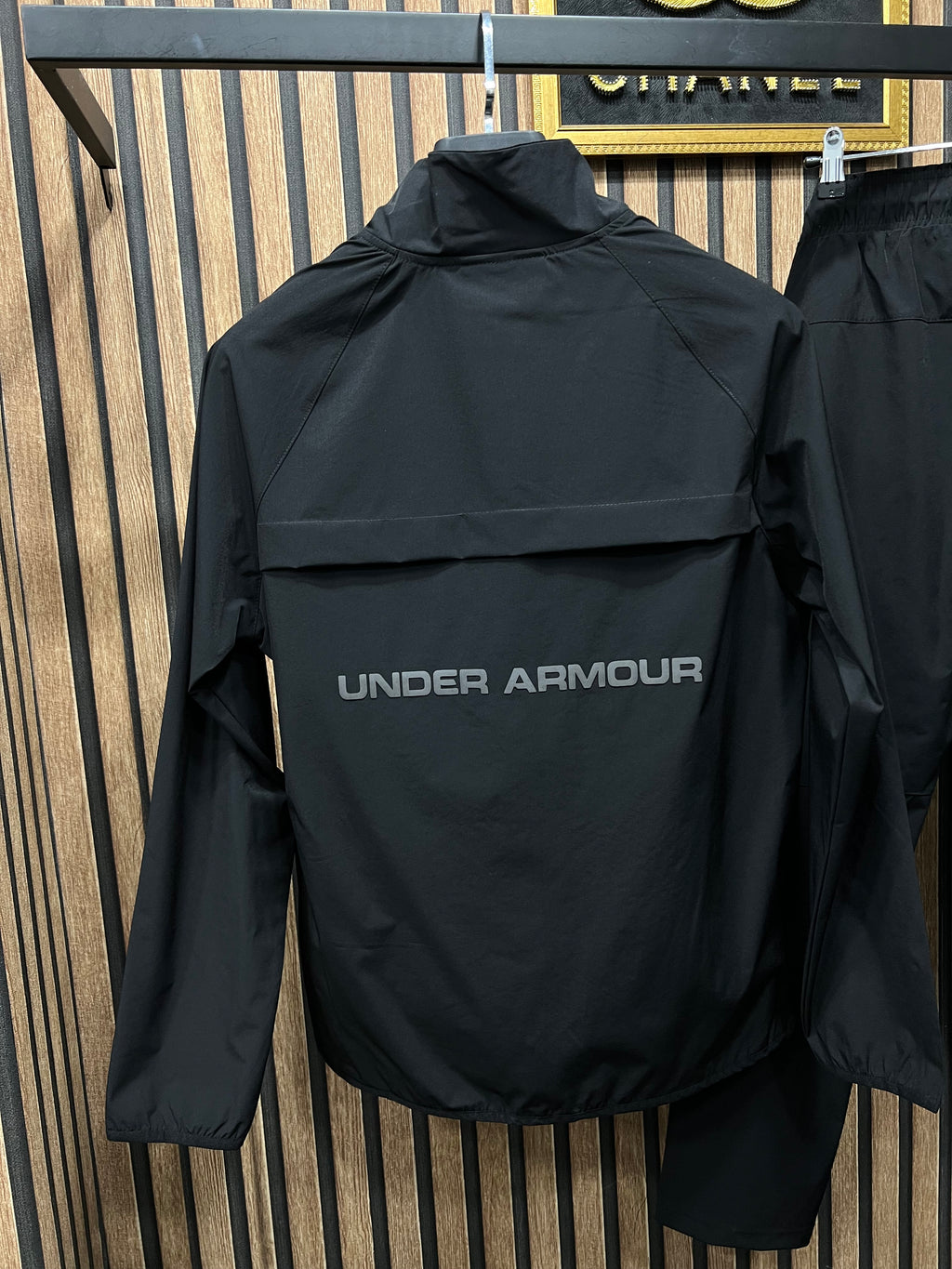 Under Armour σετ αντιανεμικό u-7655