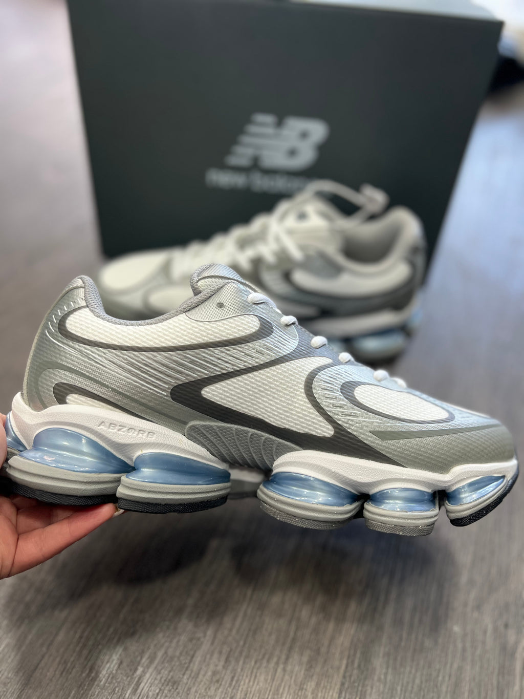 New balance 2000